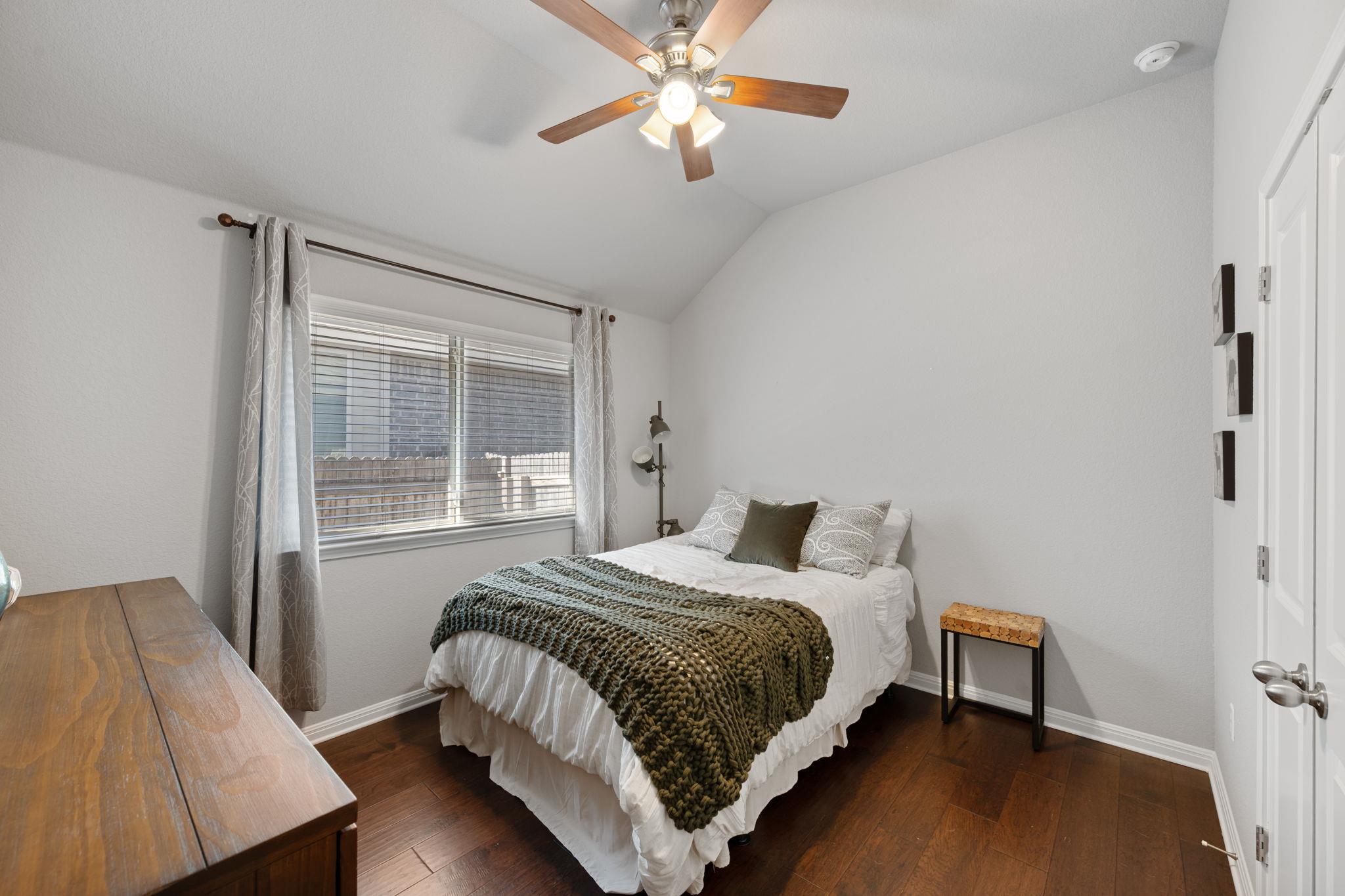 105 W Highfield ST