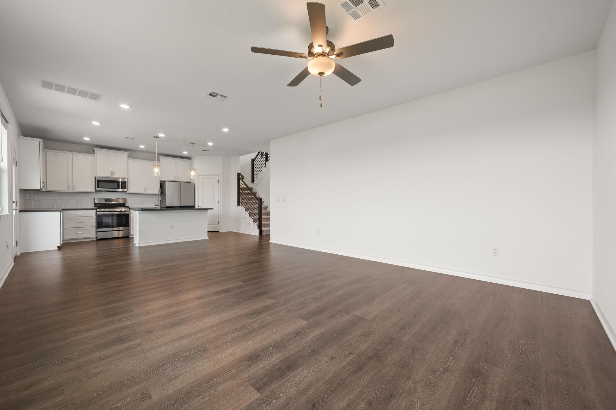 2902 Tavern DR