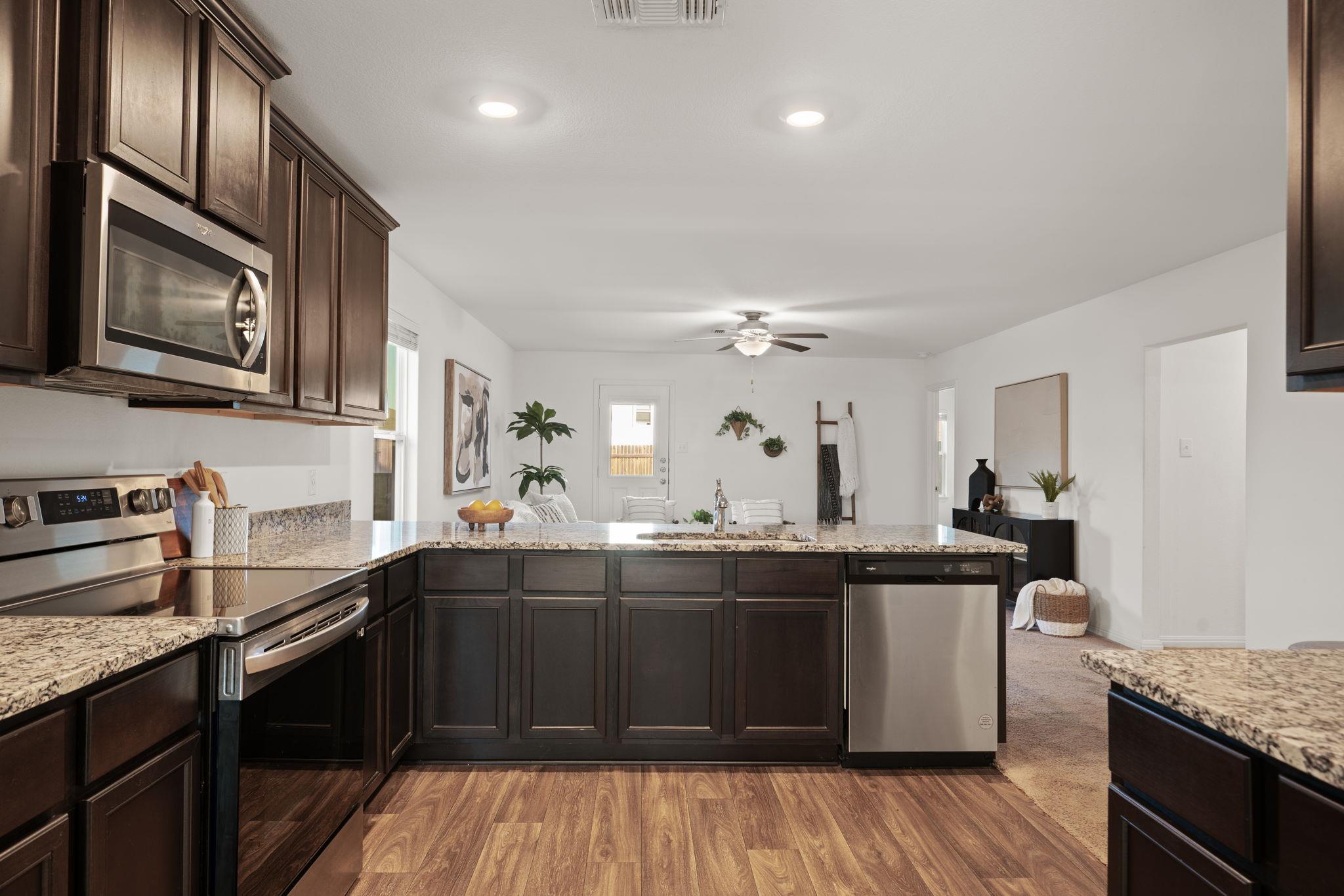 108 Maywood LN