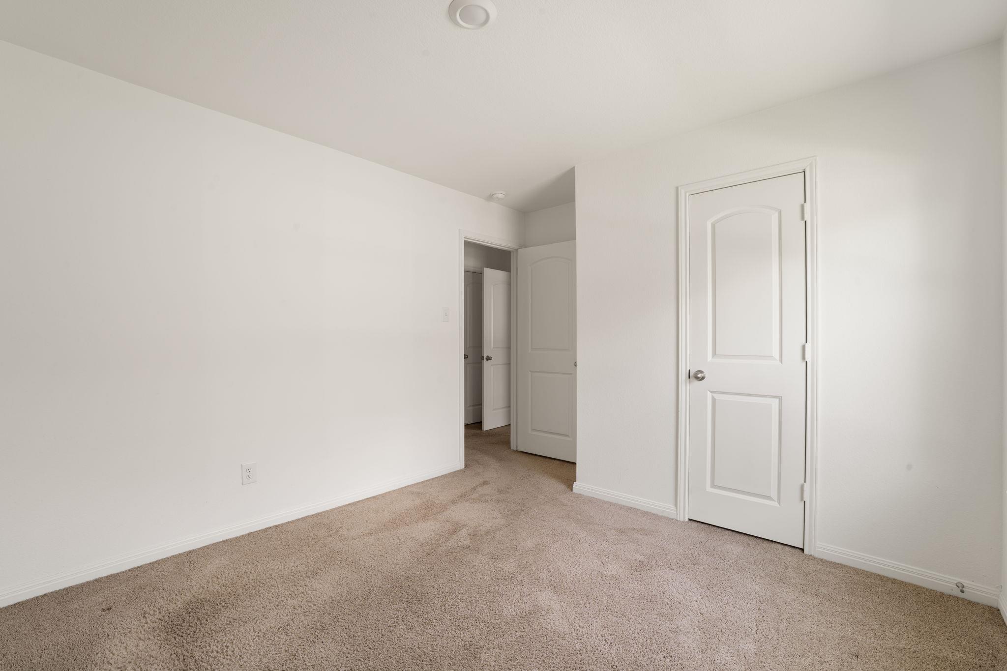 108 Maywood LN