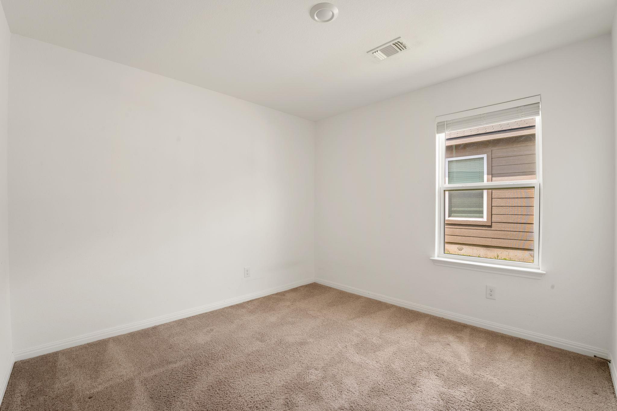 108 Maywood LN