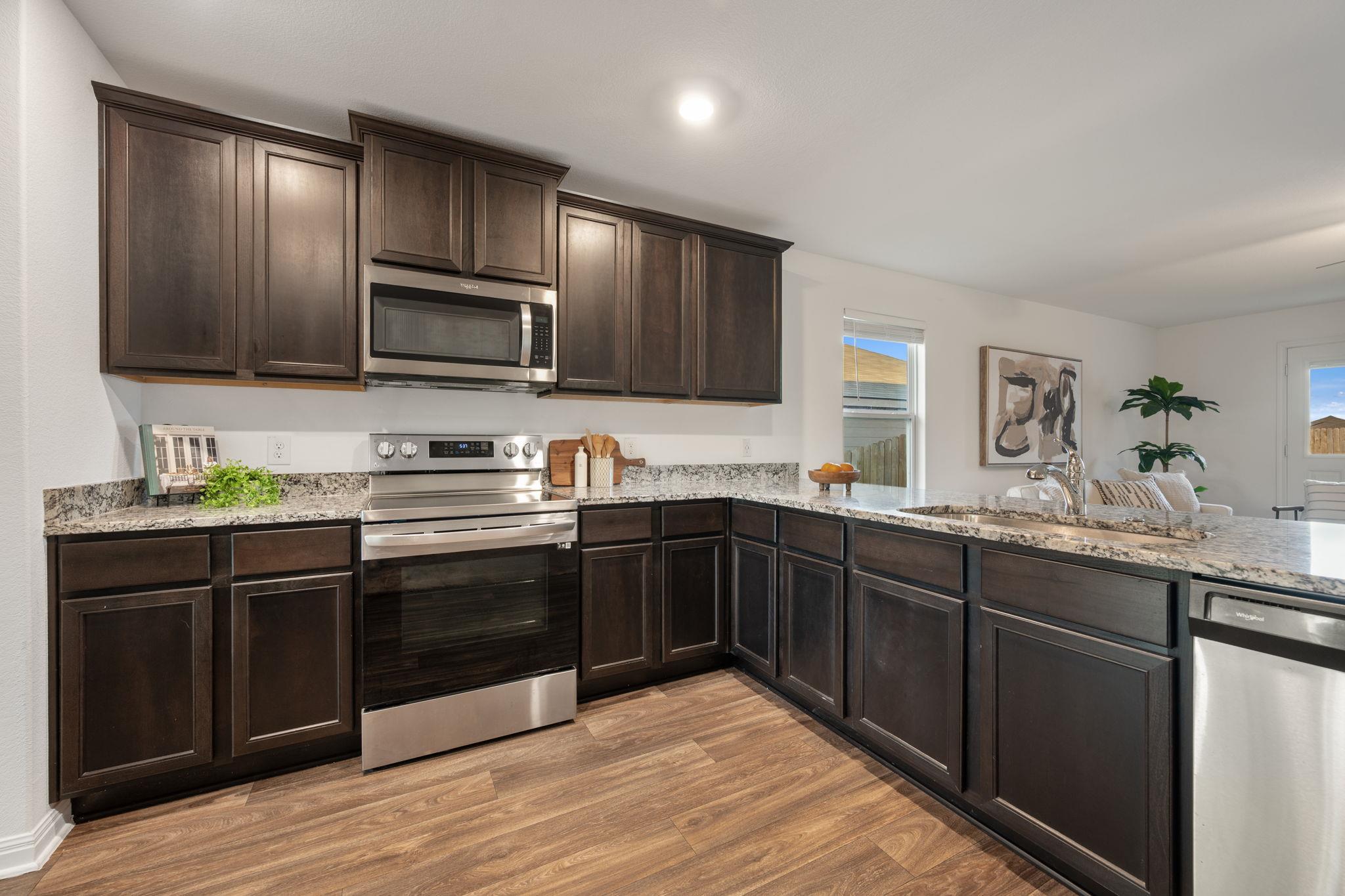 108 Maywood LN