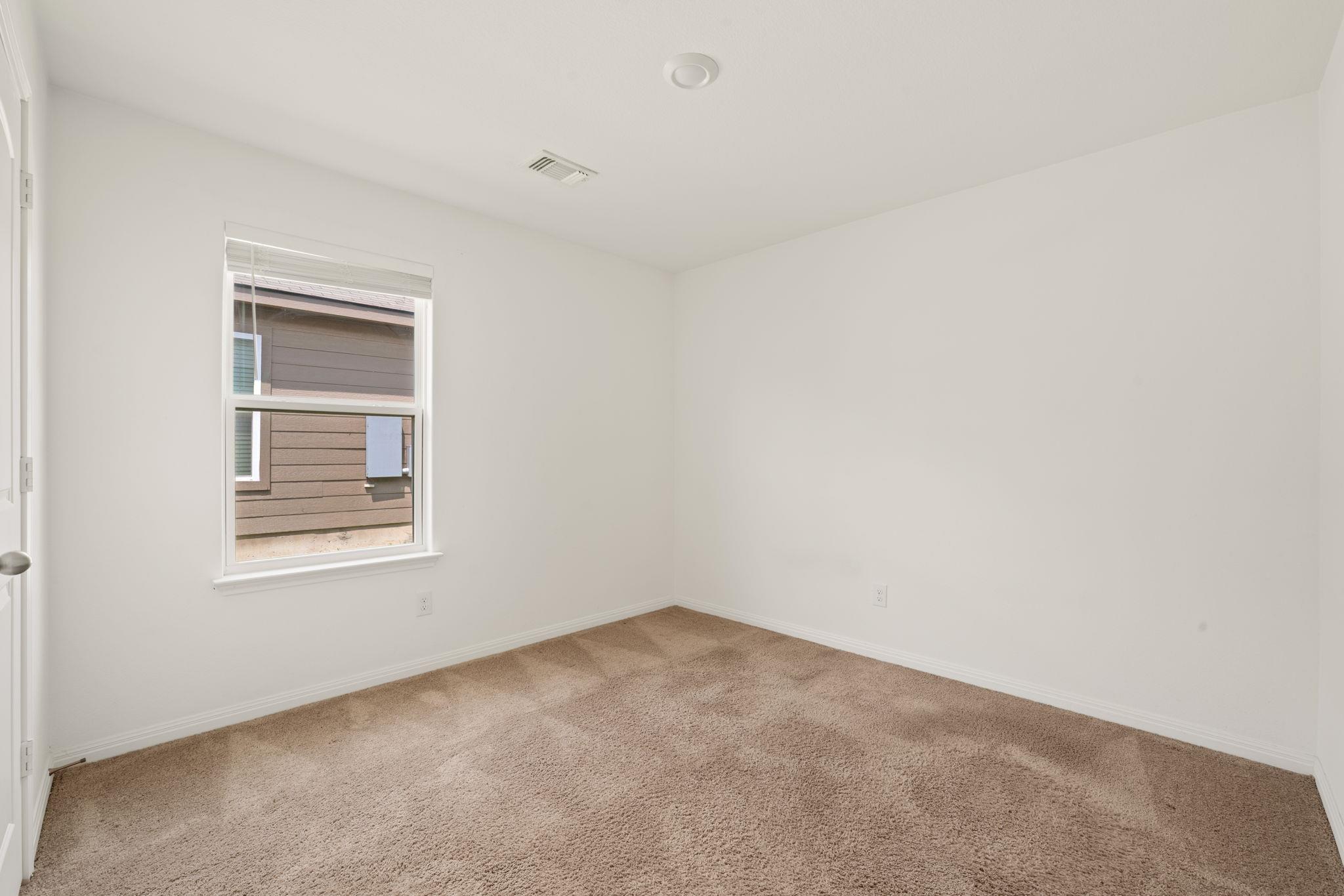 108 Maywood LN