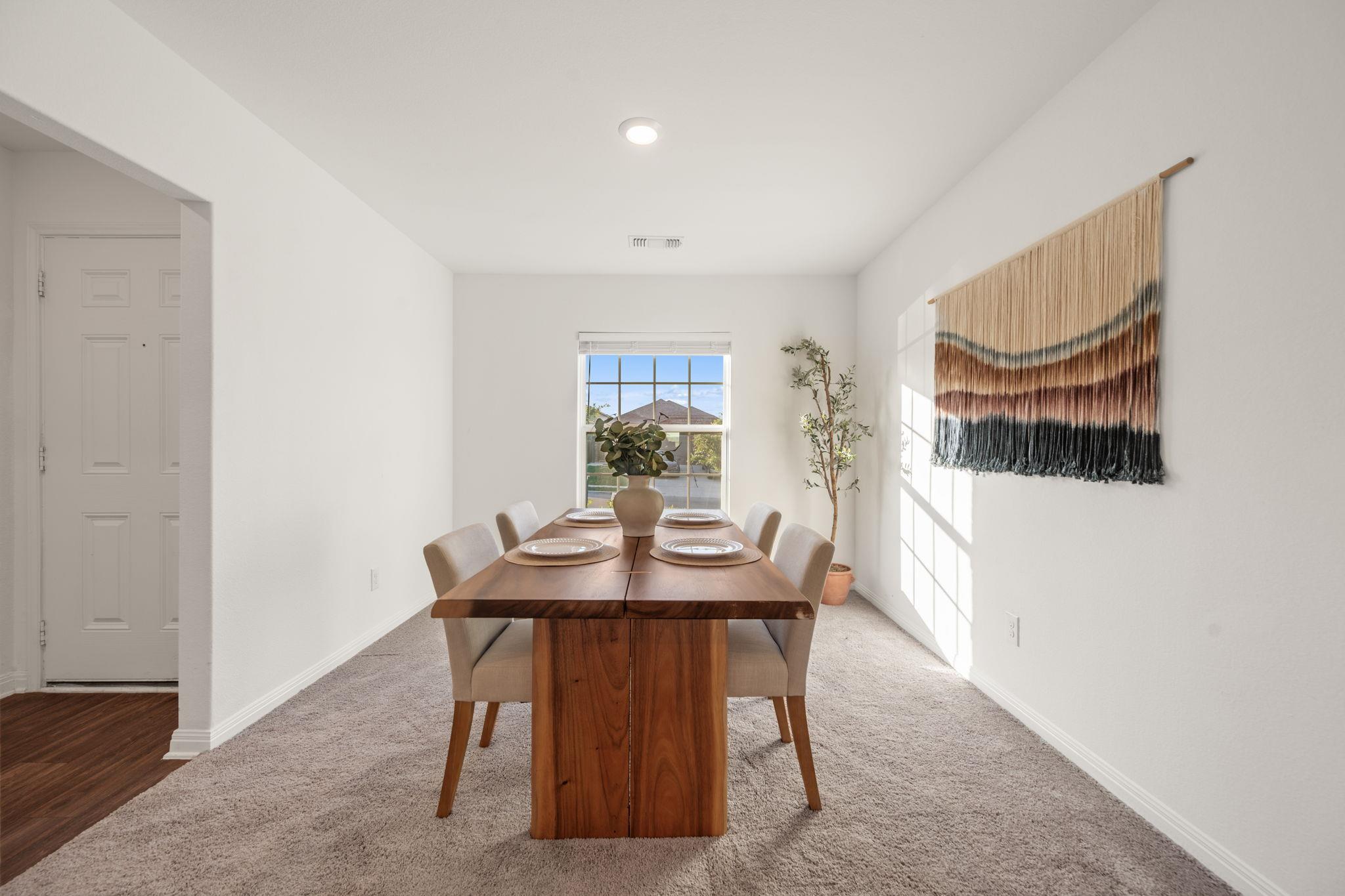108 Maywood LN