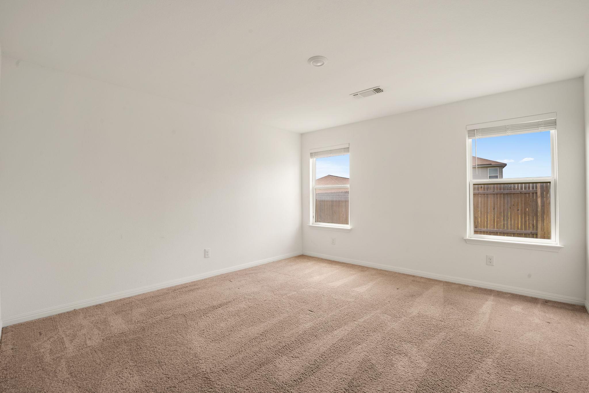 108 Maywood LN