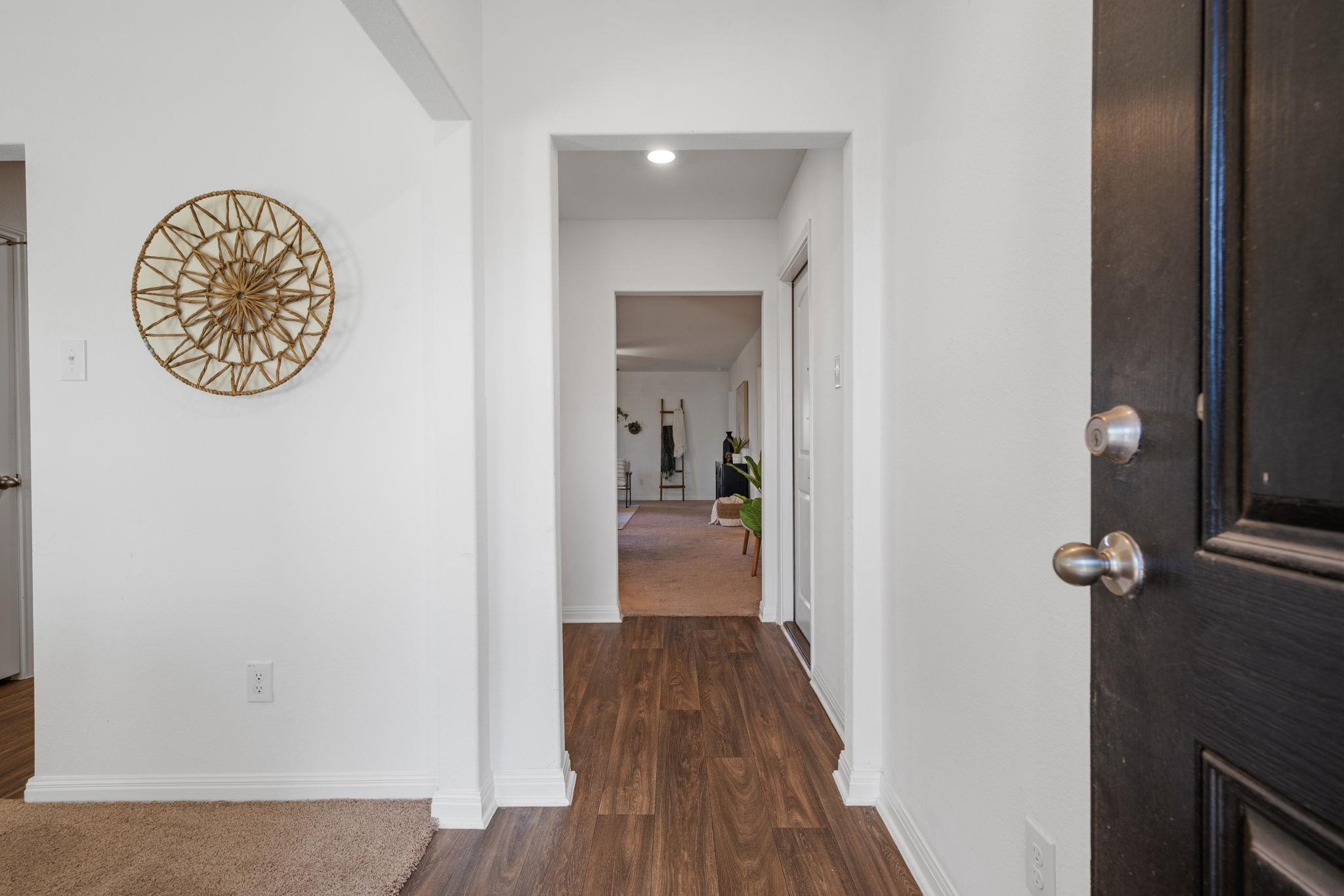 108 Maywood LN