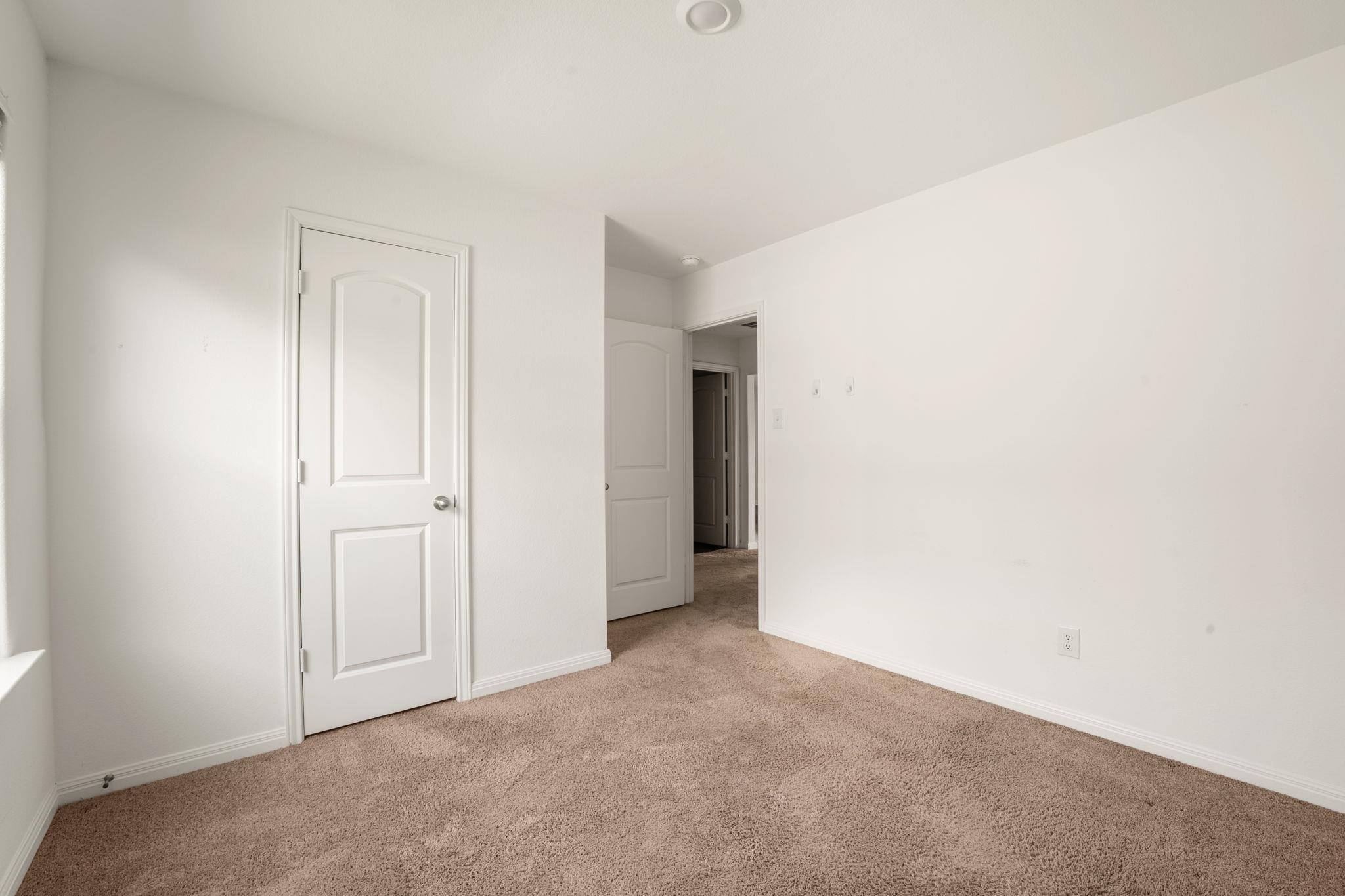 108 Maywood LN