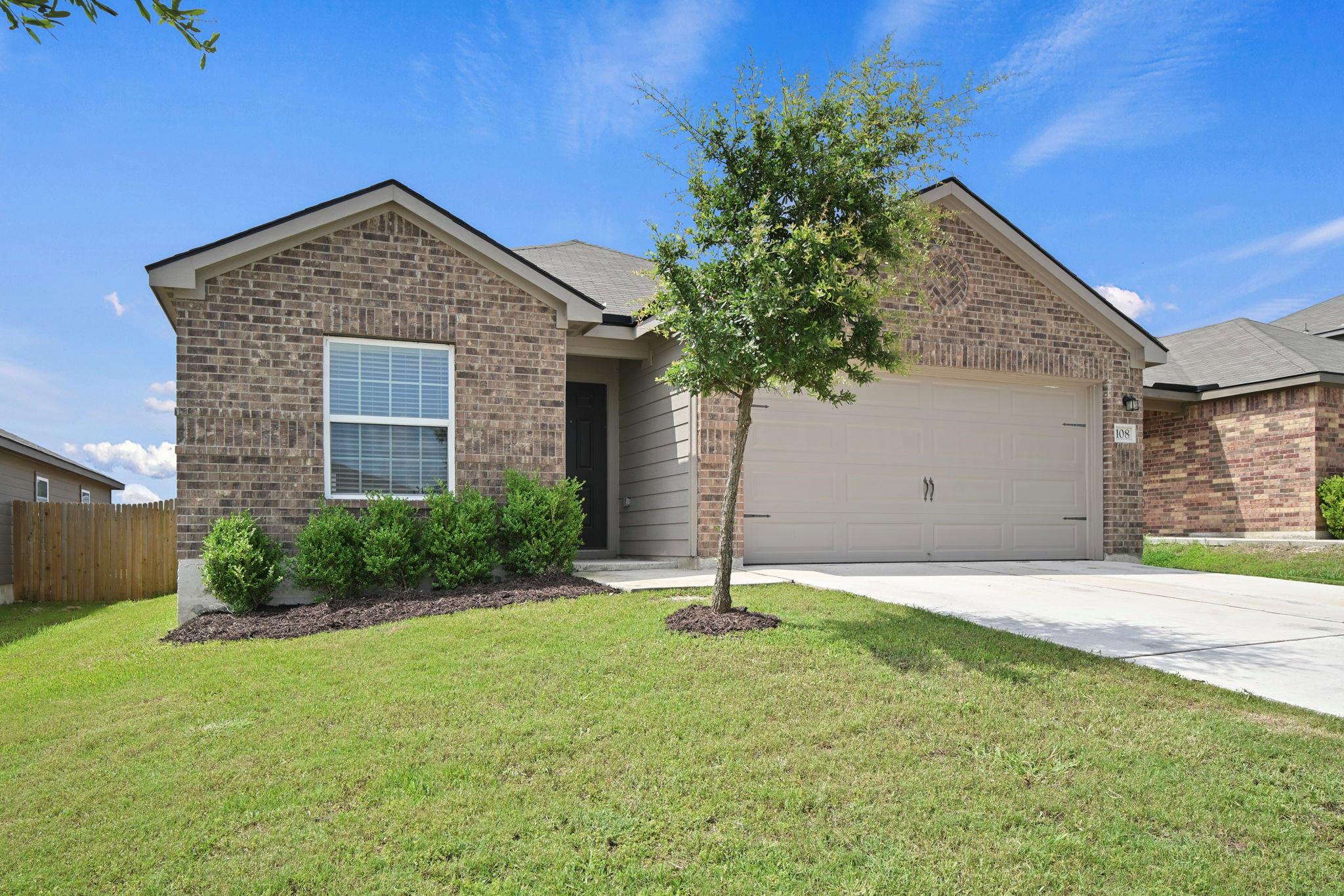 108 Maywood LN