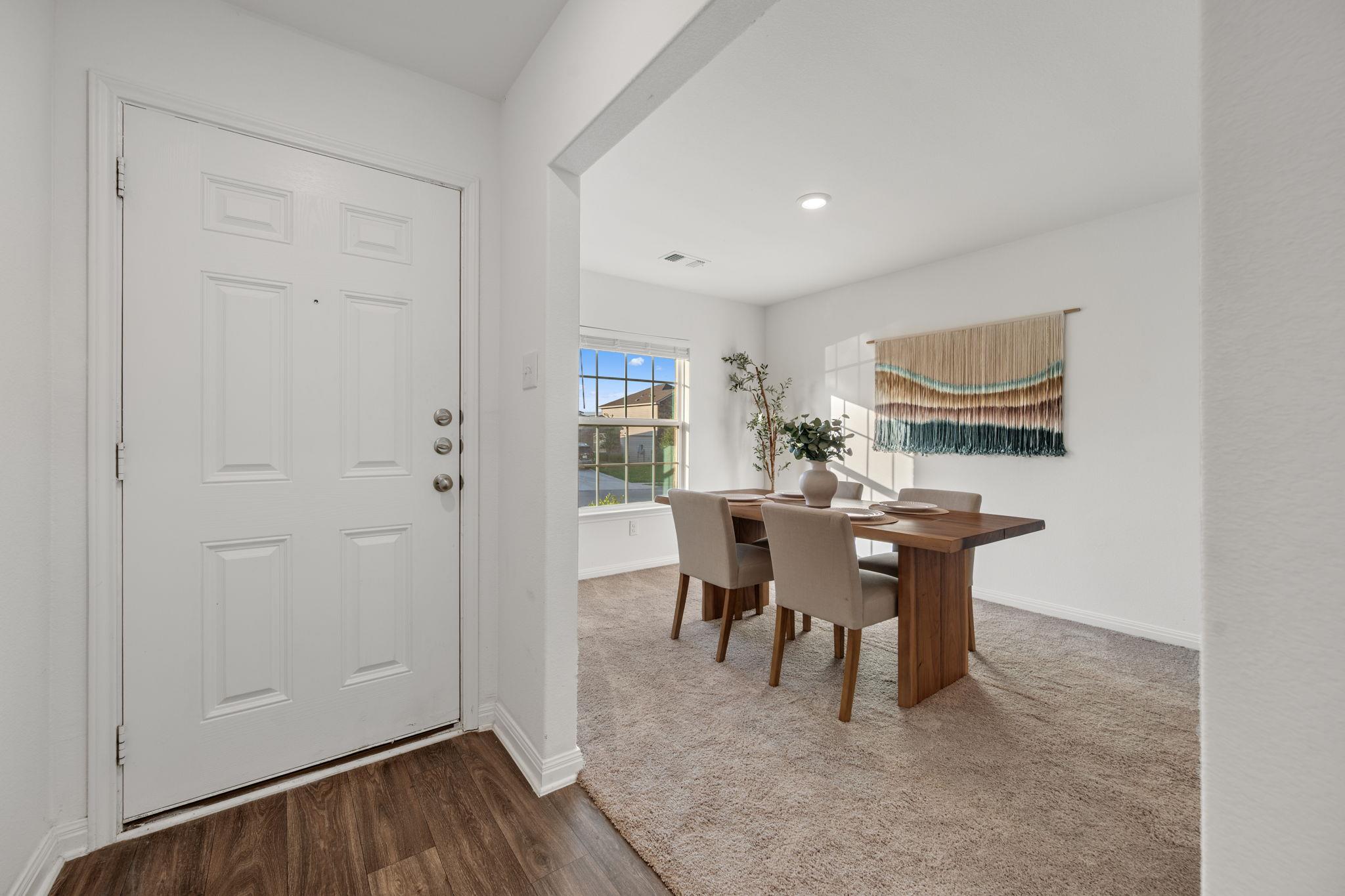 108 Maywood LN