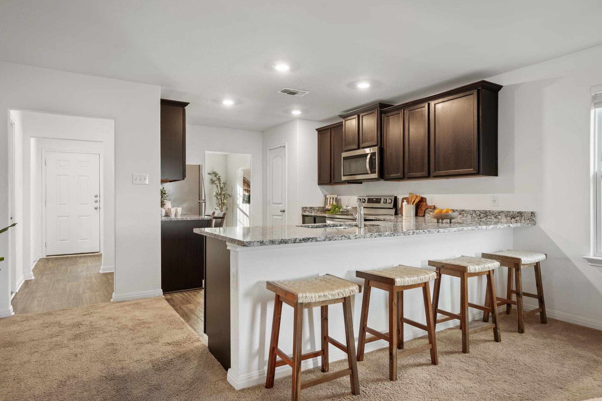 108 Maywood LN