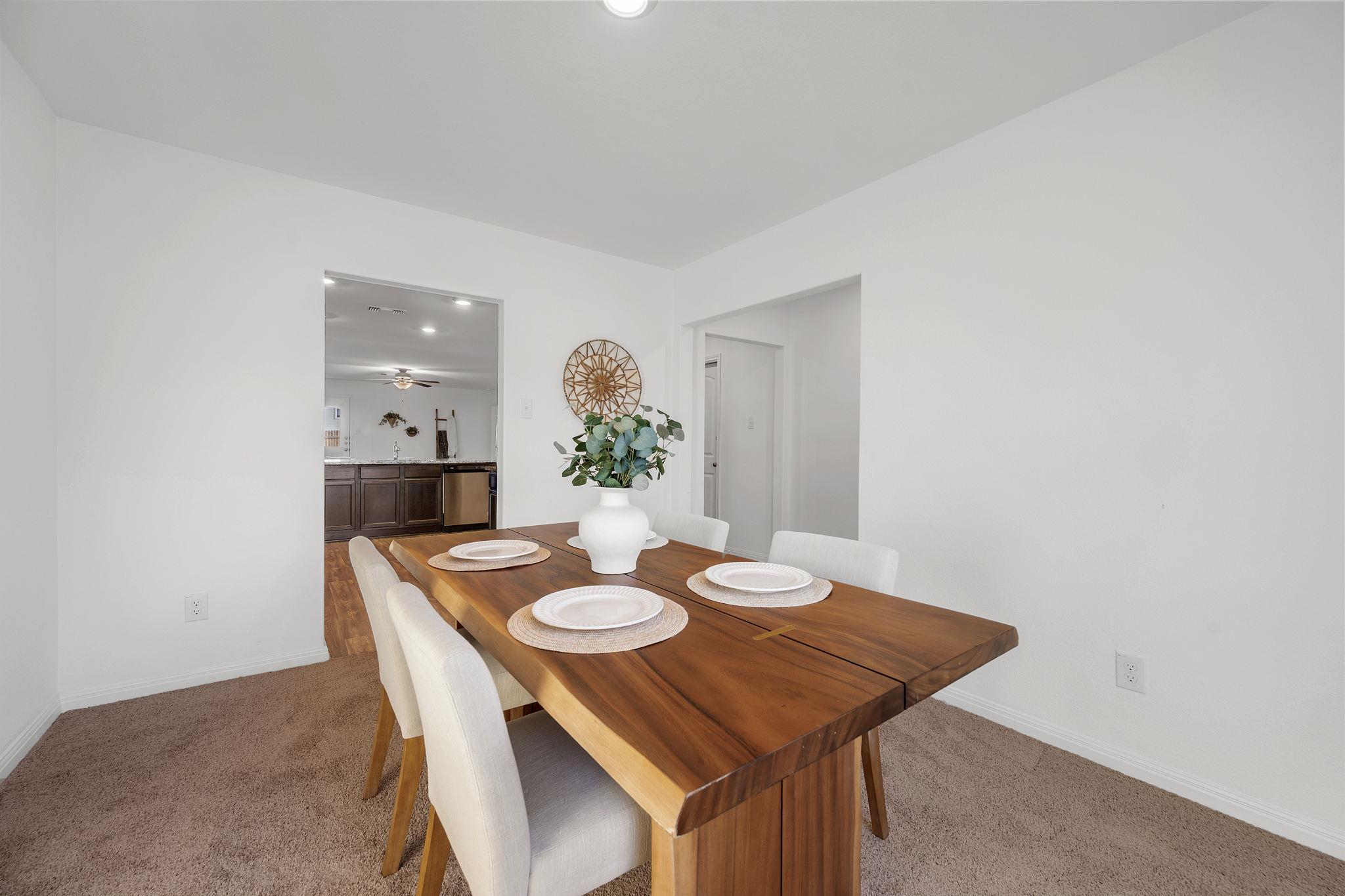 108 Maywood LN