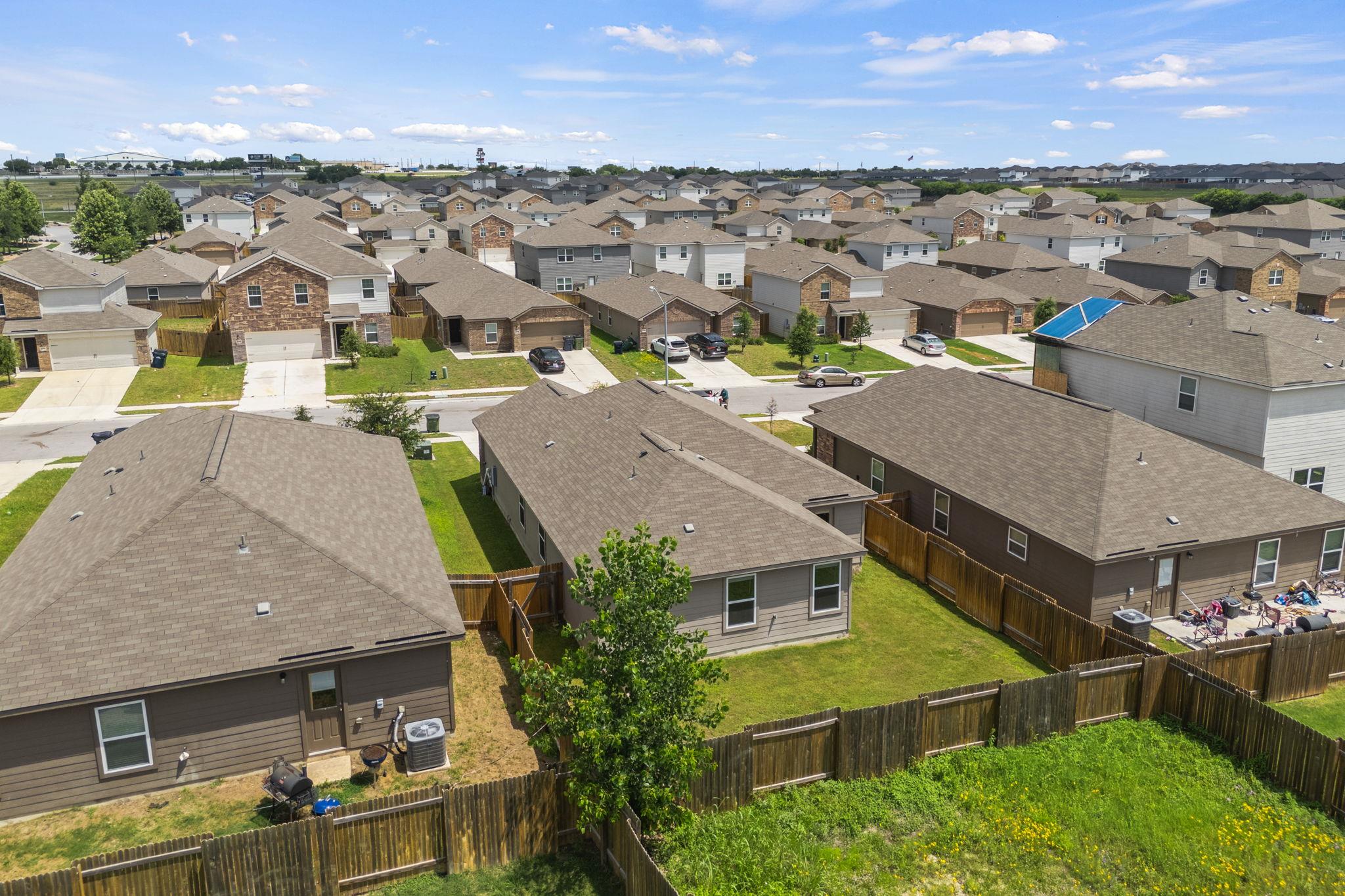 108 Maywood LN