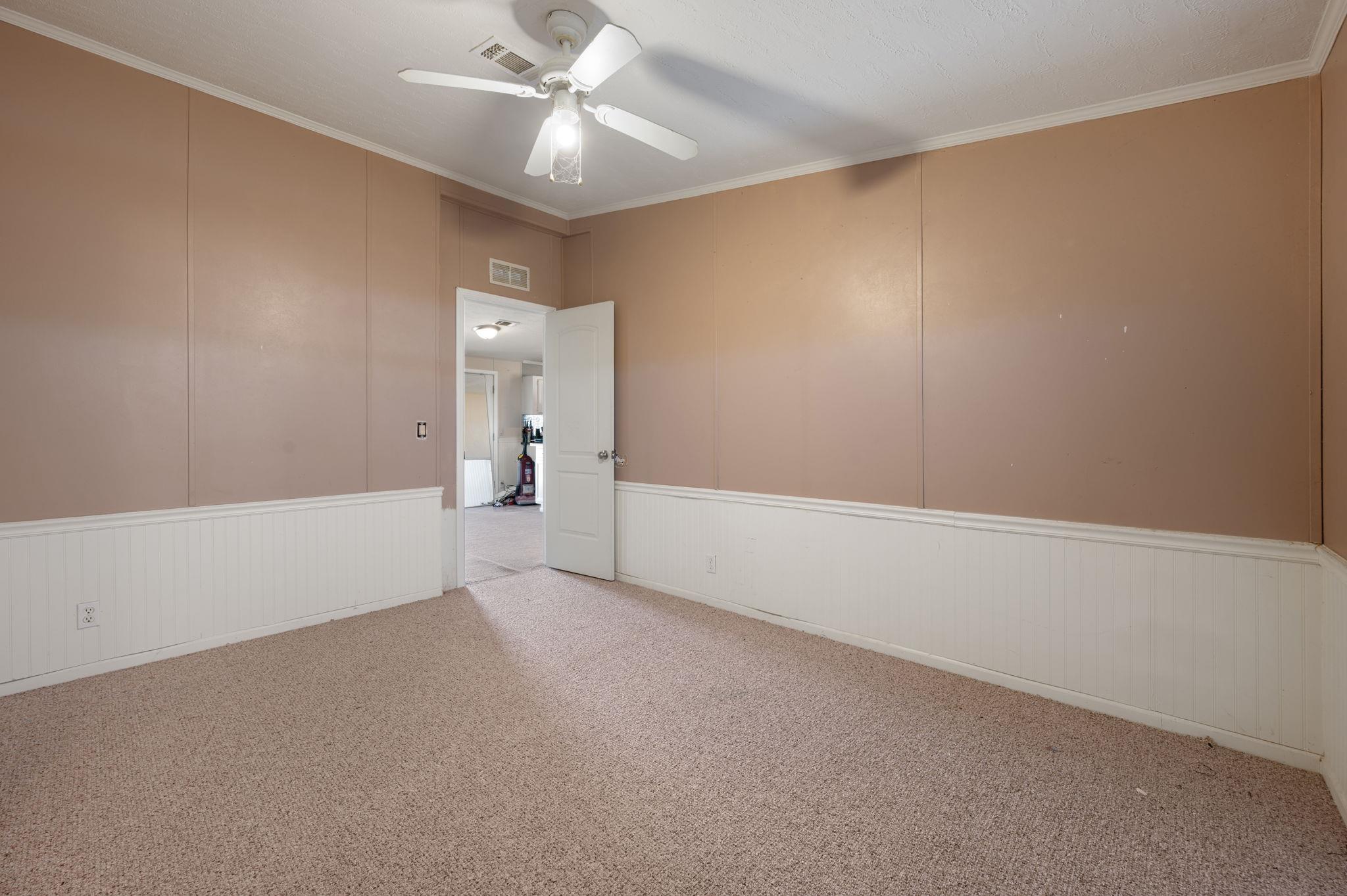 1600 County Road 465