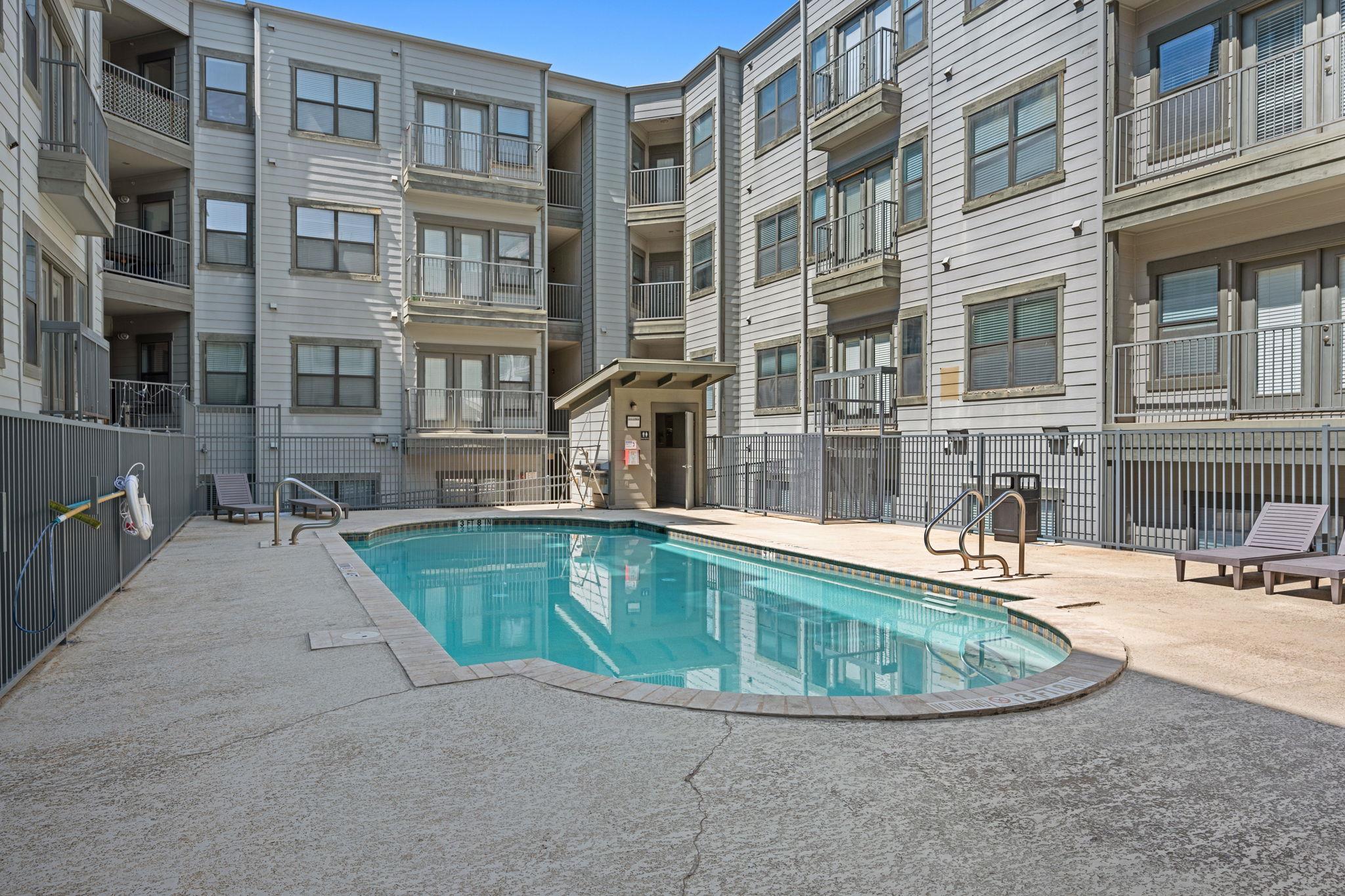 2502 Leon Street # 207