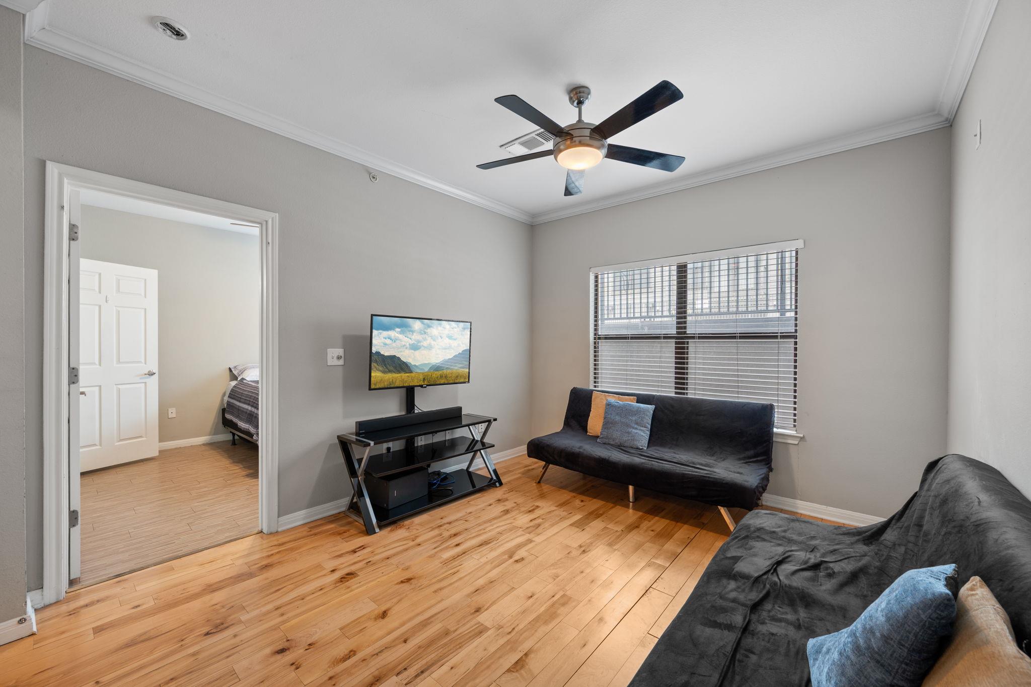 2502 Leon Street # 207
