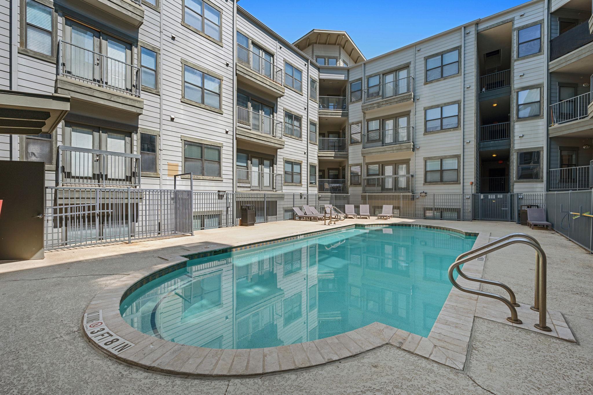 2502 Leon Street # 207