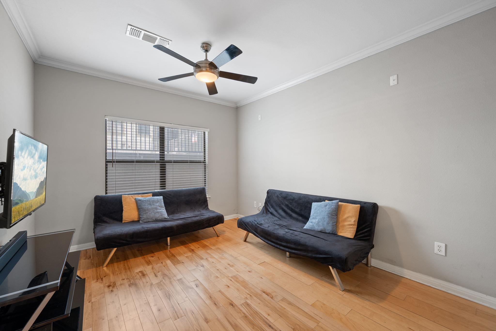 2502 Leon Street # 207
