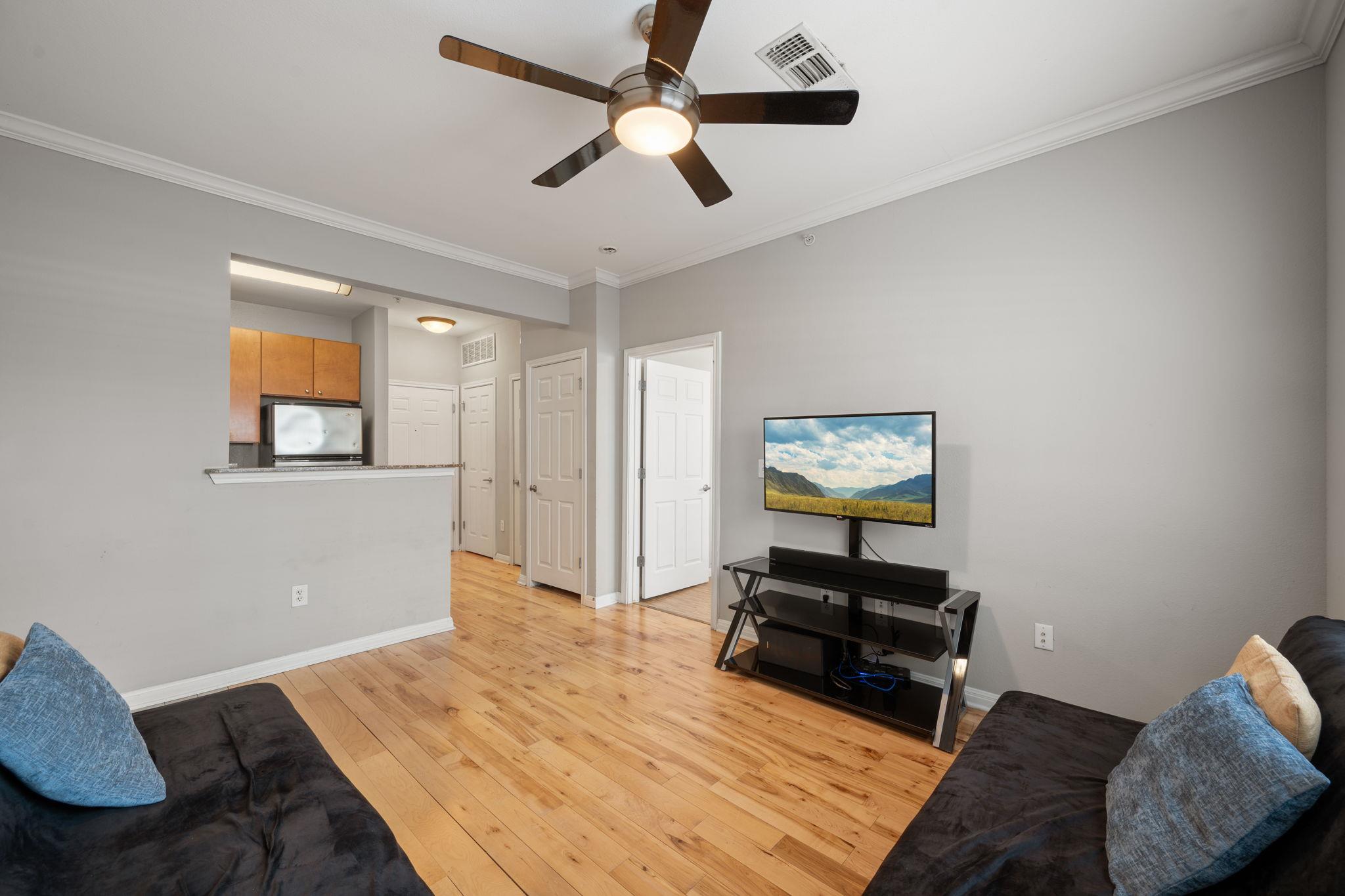 2502 Leon Street # 207