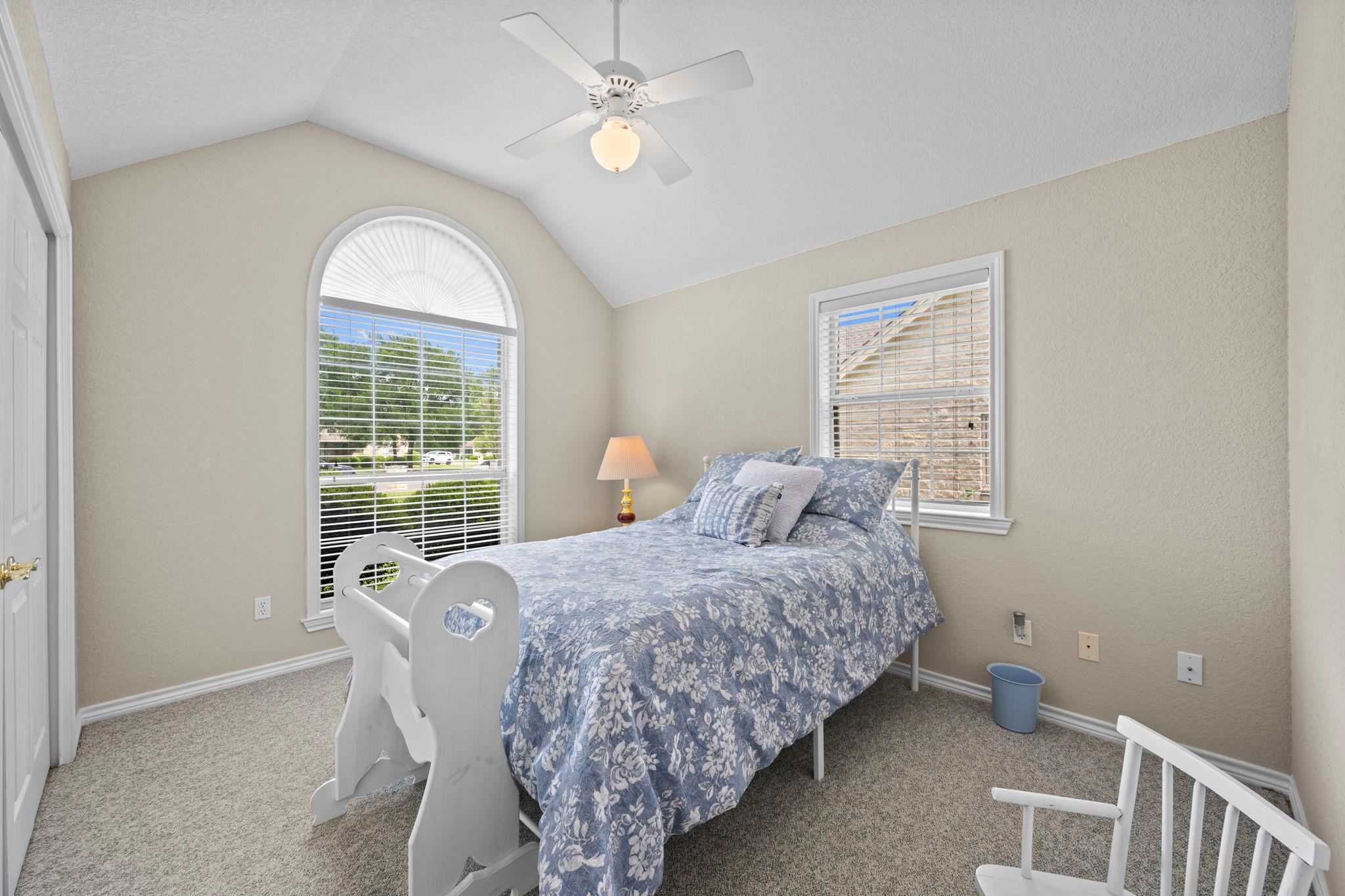 107 Stacey LN