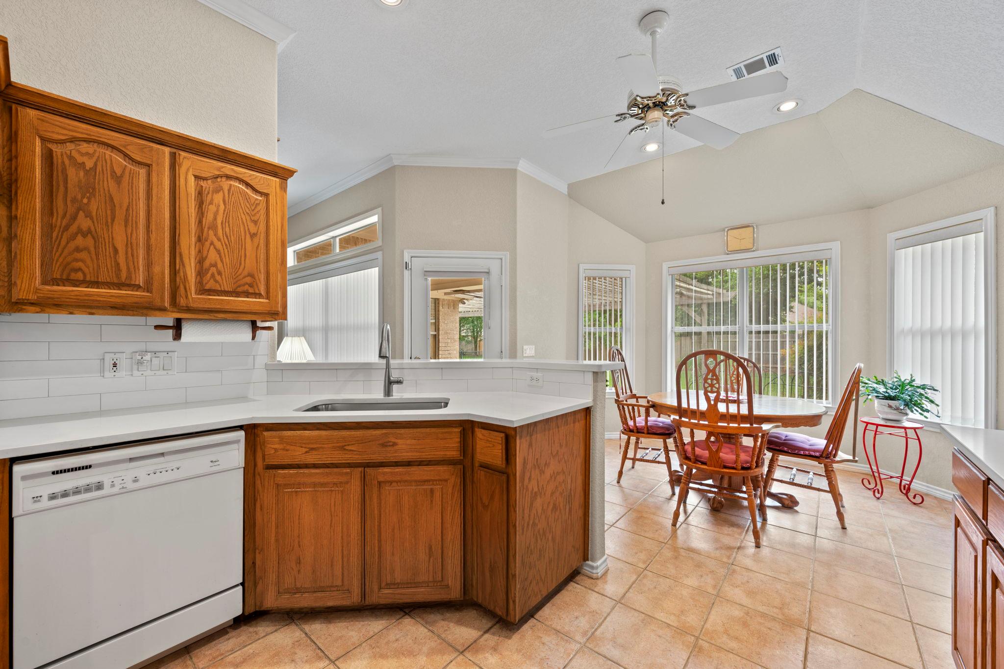 107 Stacey LN