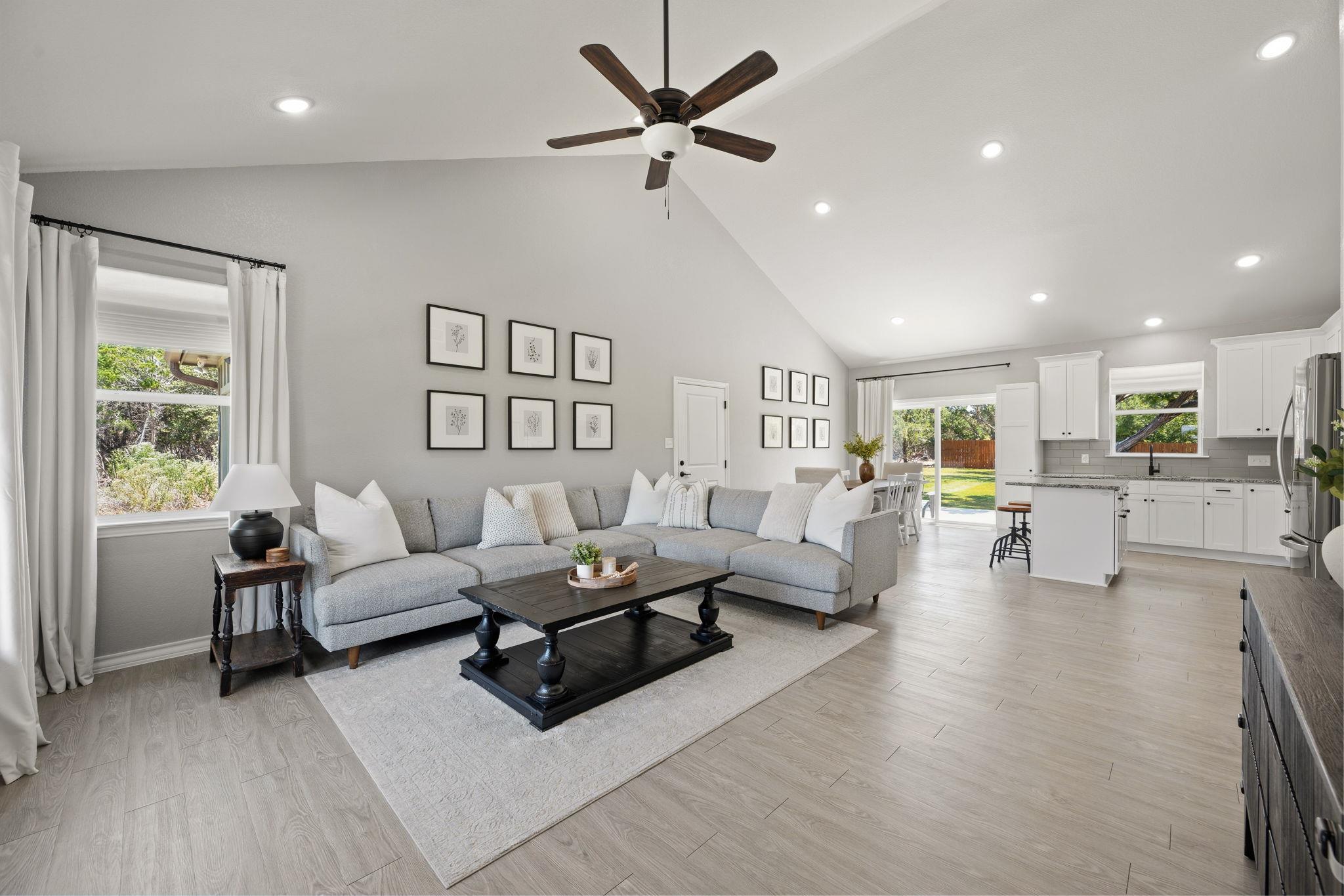4975 Goliad DR