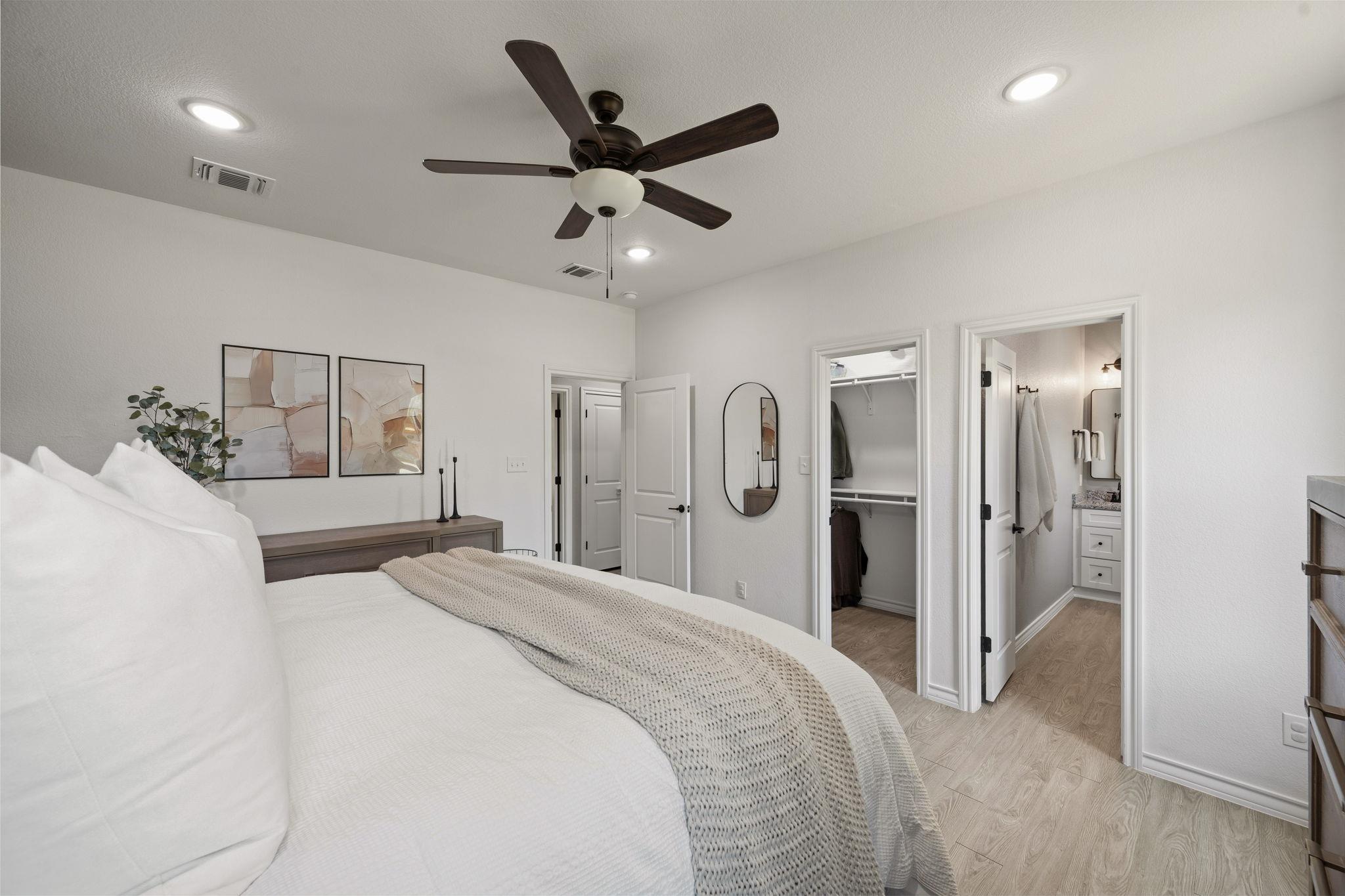 4975 Goliad DR