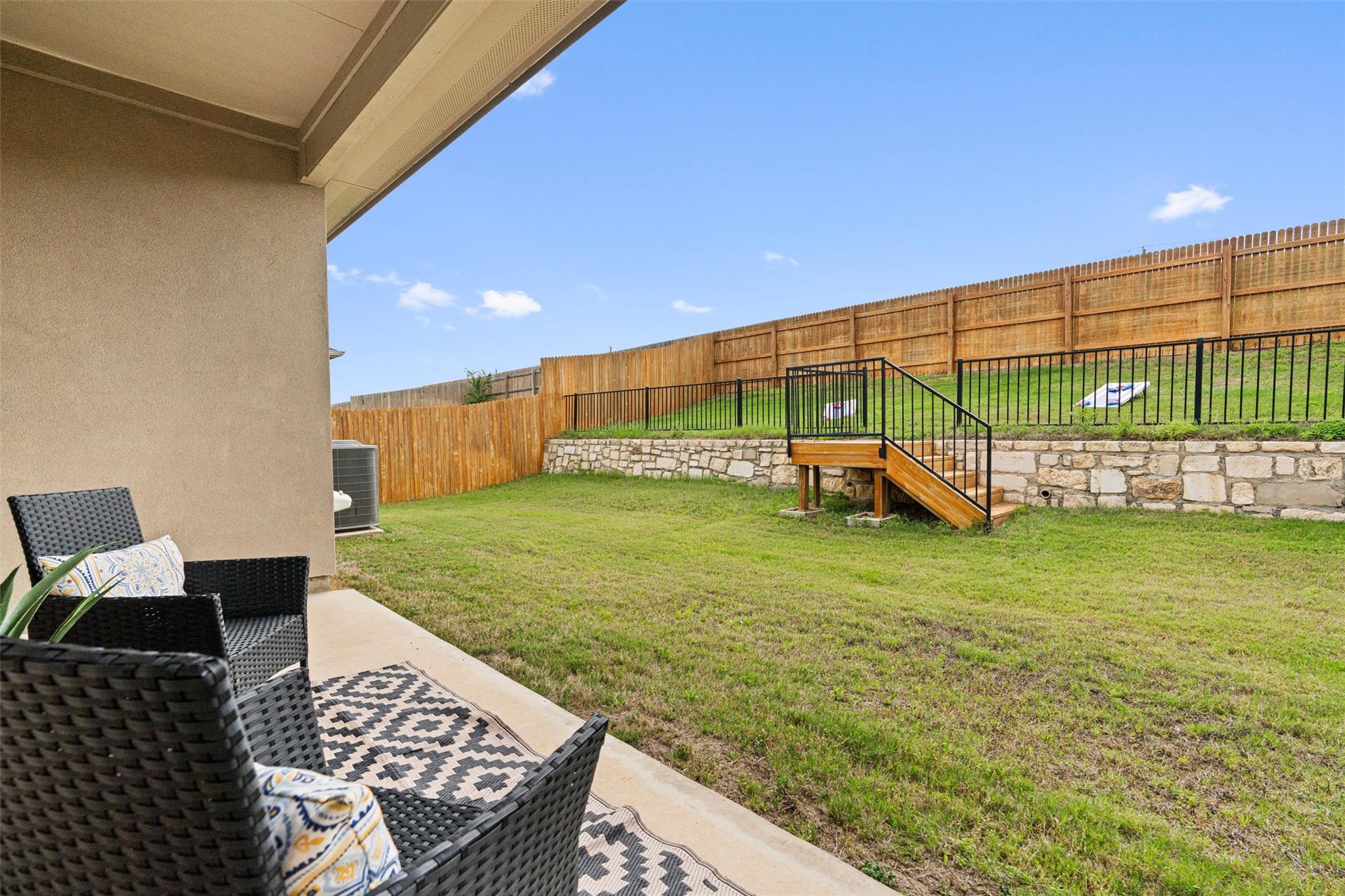 228 Brooklyn DR