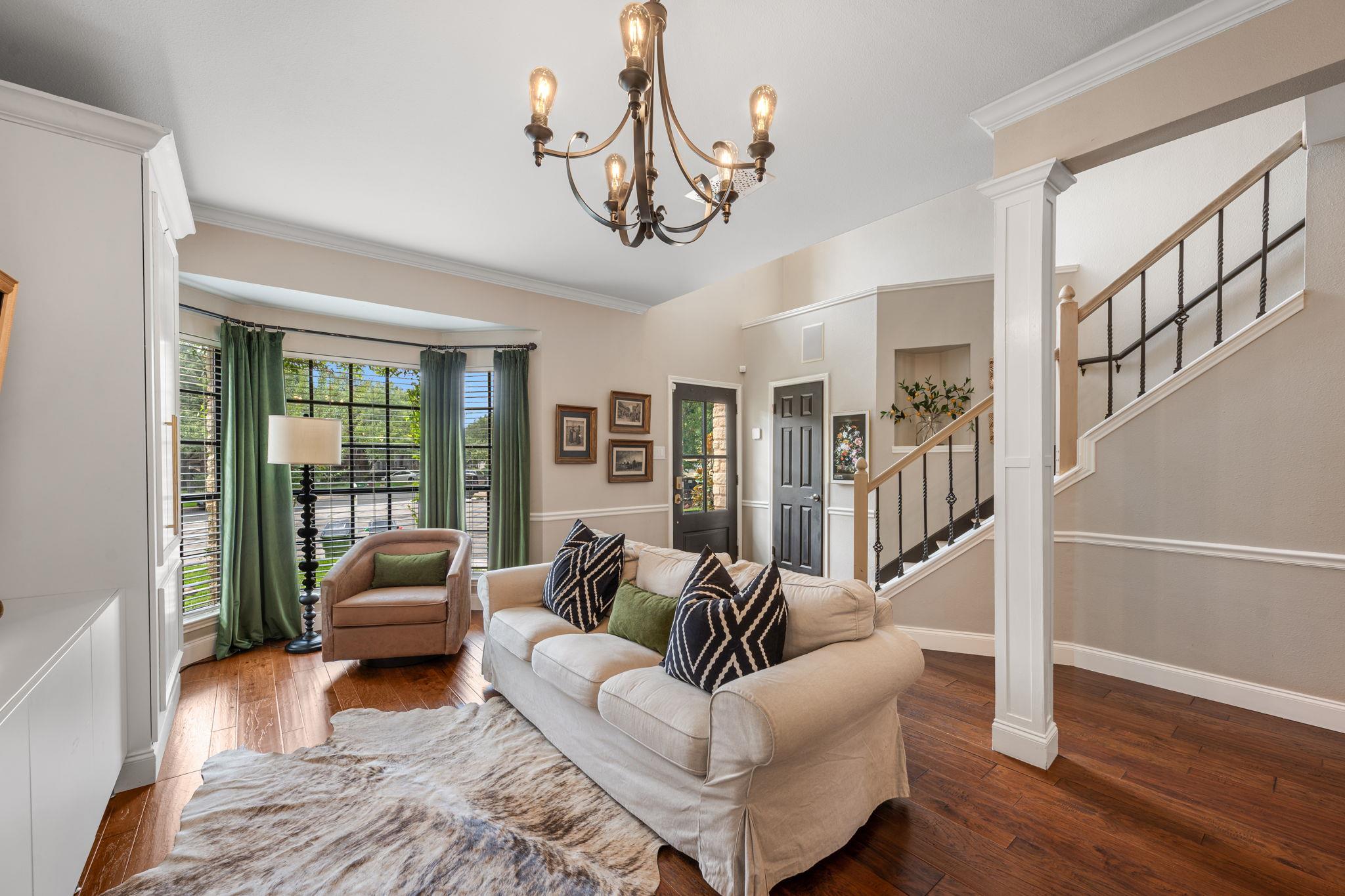 3923 Grayling LN