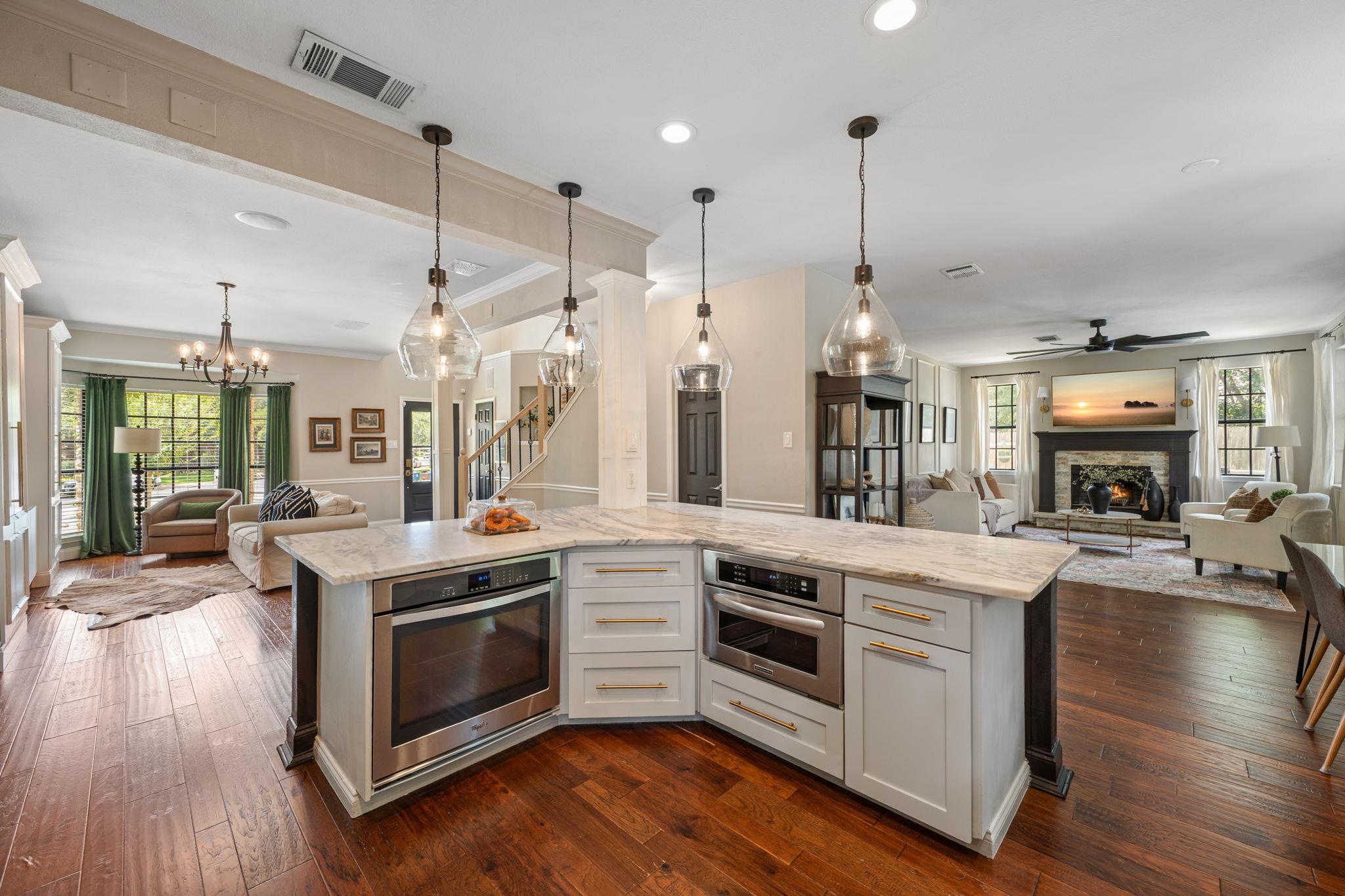 3923 Grayling LN