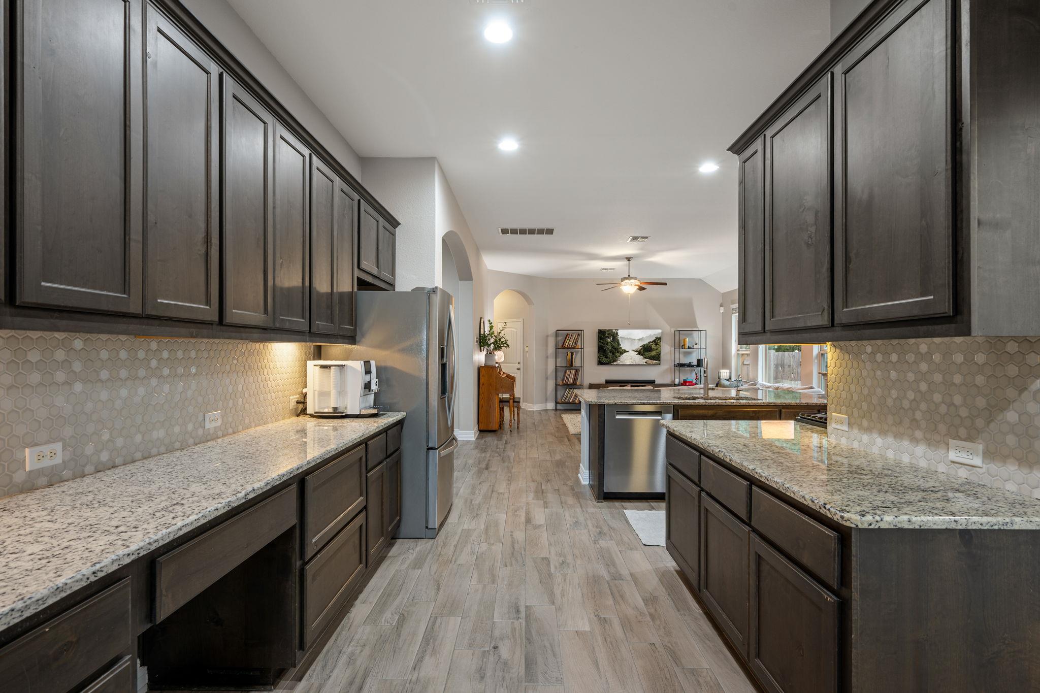 725 Blue Agave LN