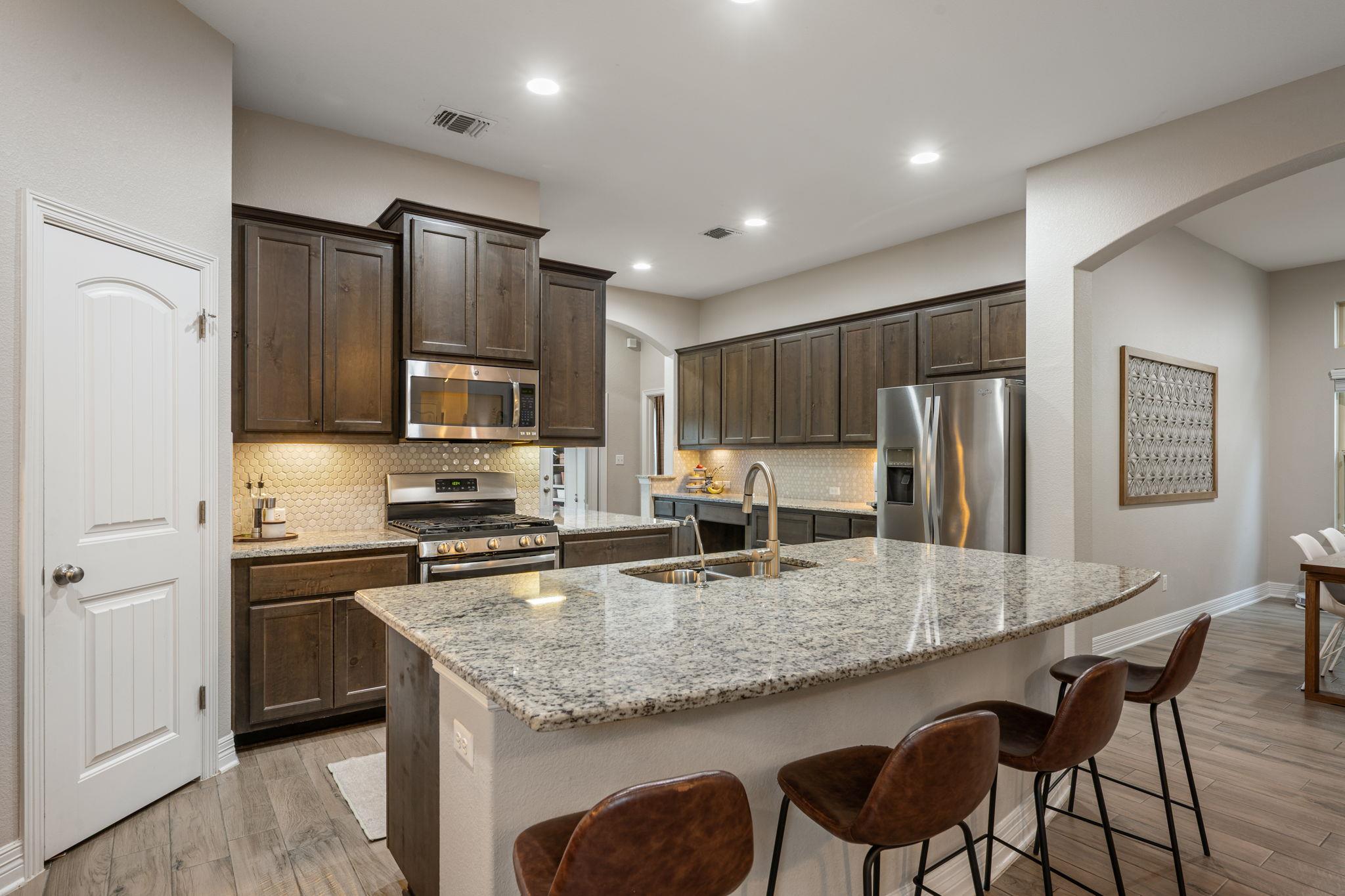 725 Blue Agave LN