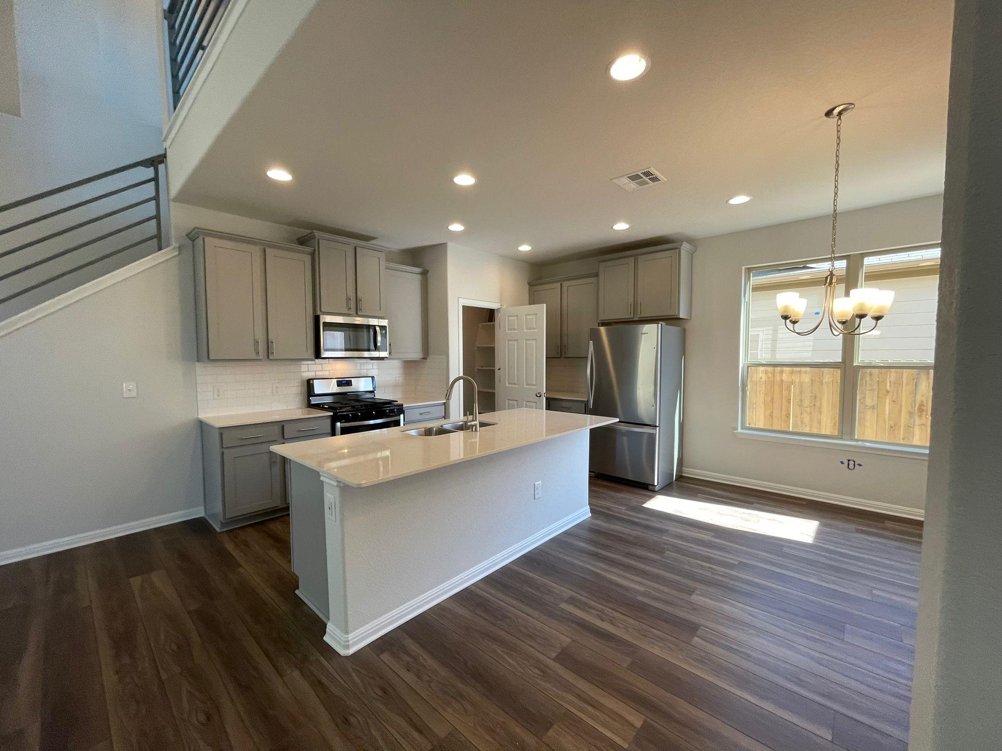 105 Durmont PASS