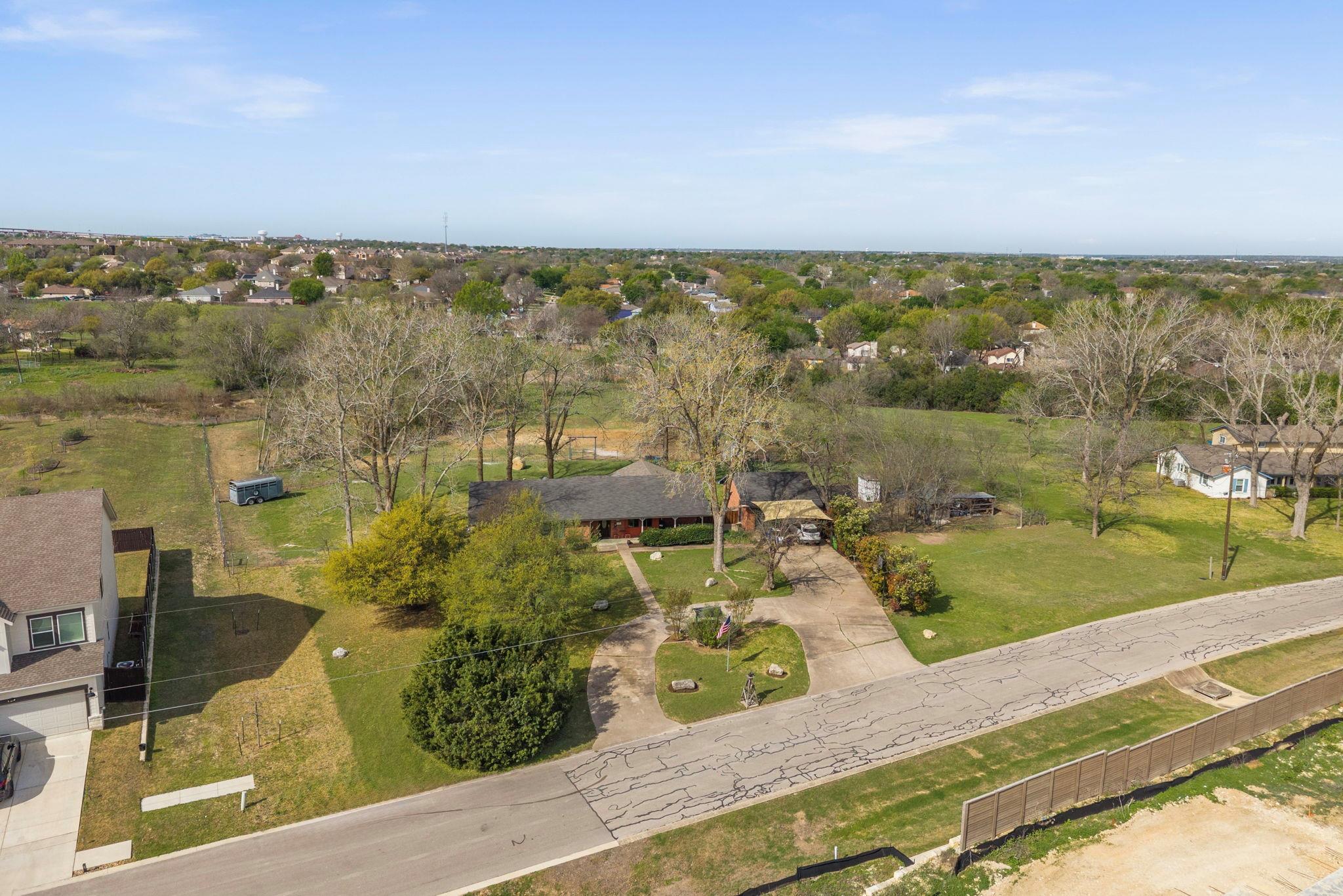 902 Ray Berglund BLVD