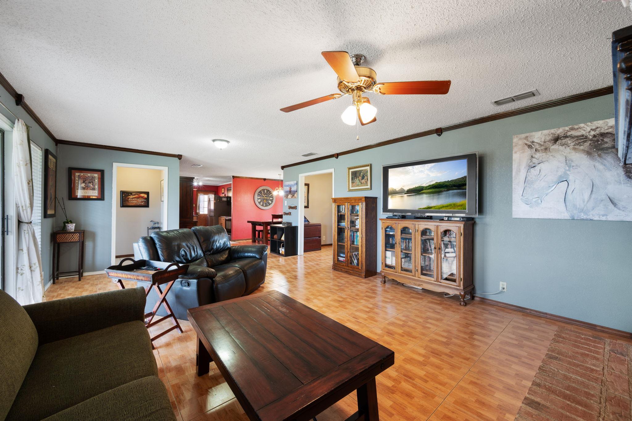 902 Ray Berglund BLVD