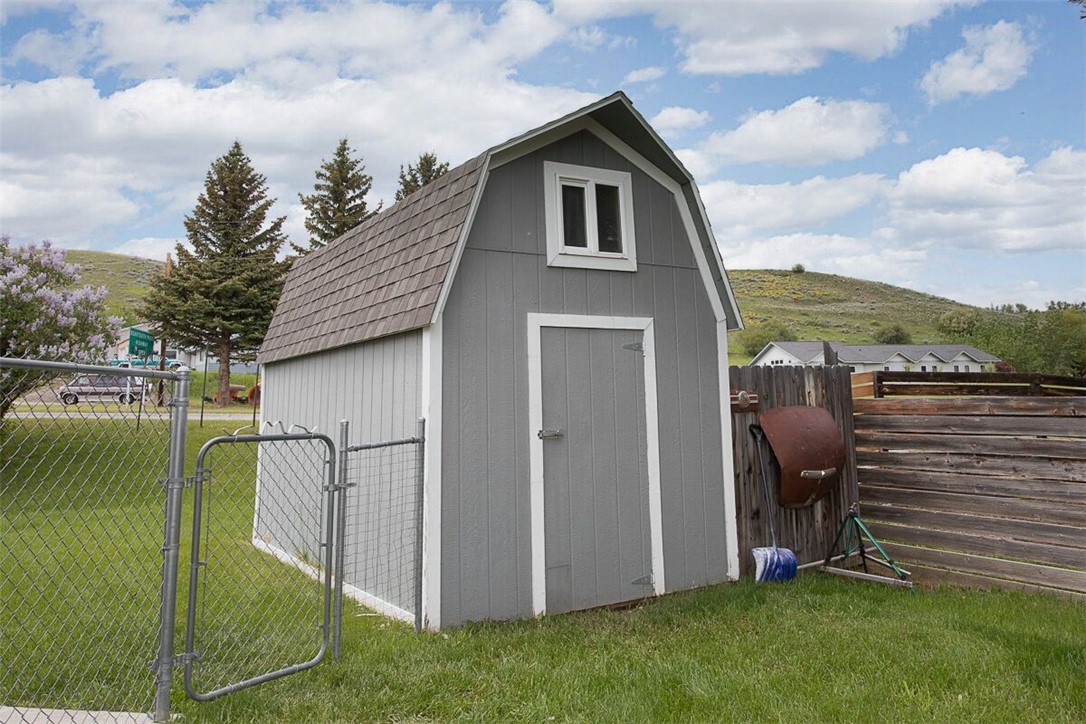 6802 US Highway 212