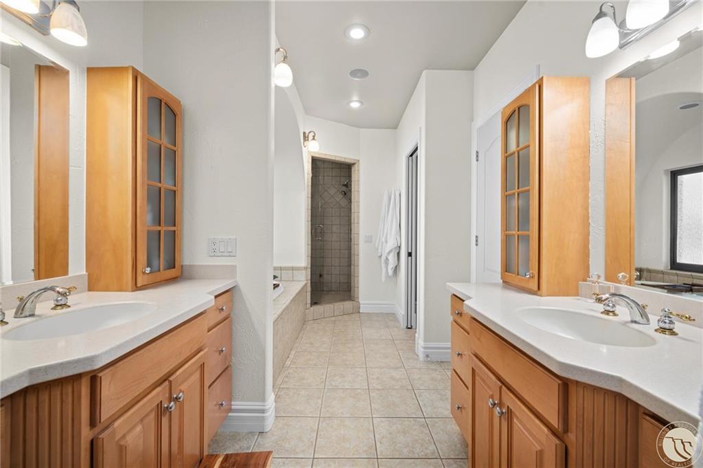 1605 Forest Park Drive