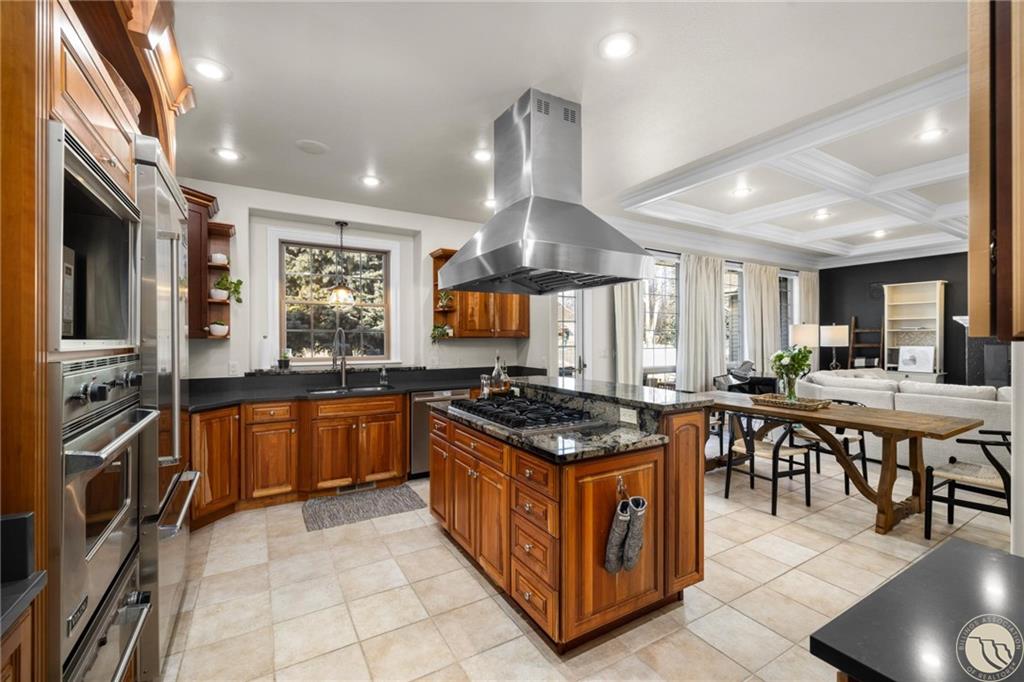 1605 Forest Park Drive