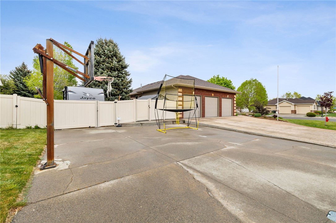 1605 Forest Park Drive