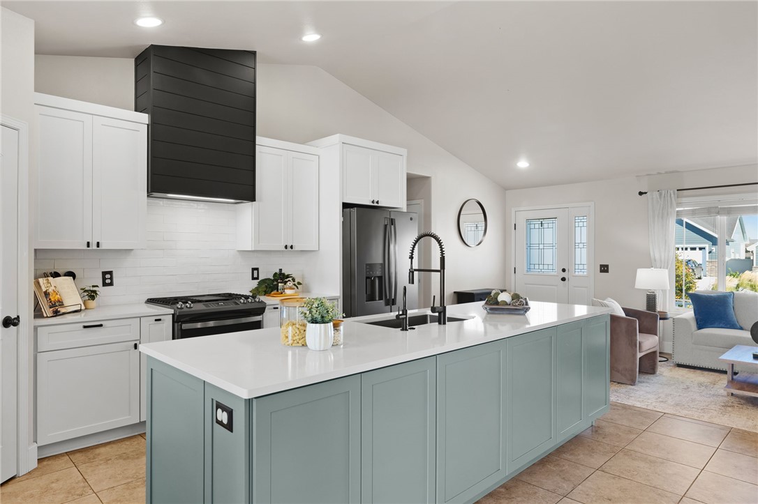 124 Feldspar Way