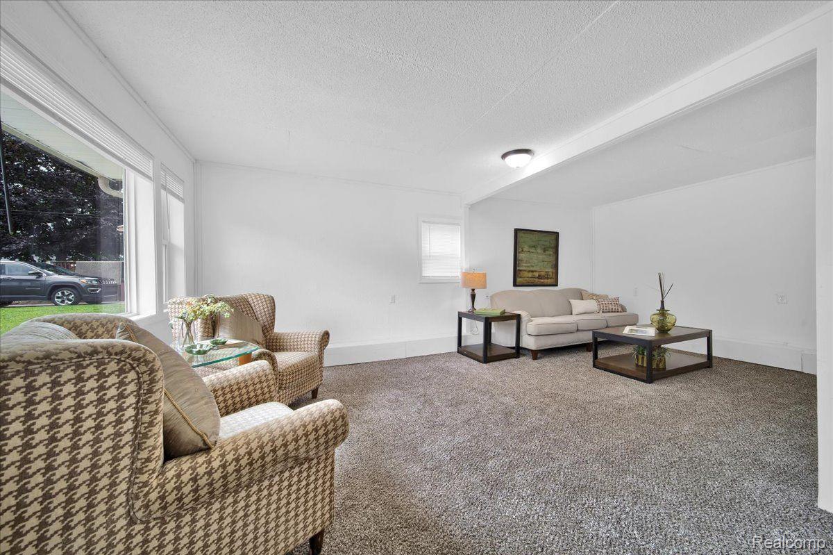 1411 JOLSON Avenue
