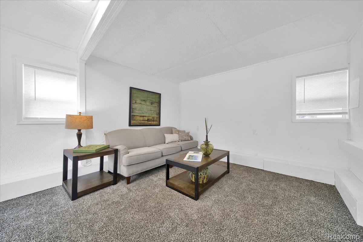 1411 JOLSON Avenue