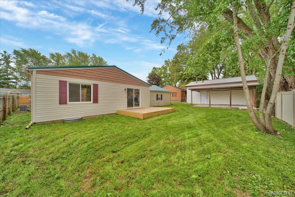 1411 JOLSON Avenue