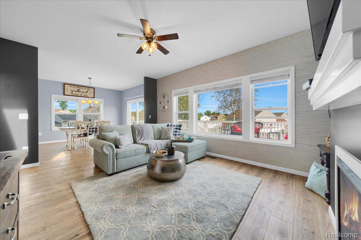 5355 TIMBER LINE Court