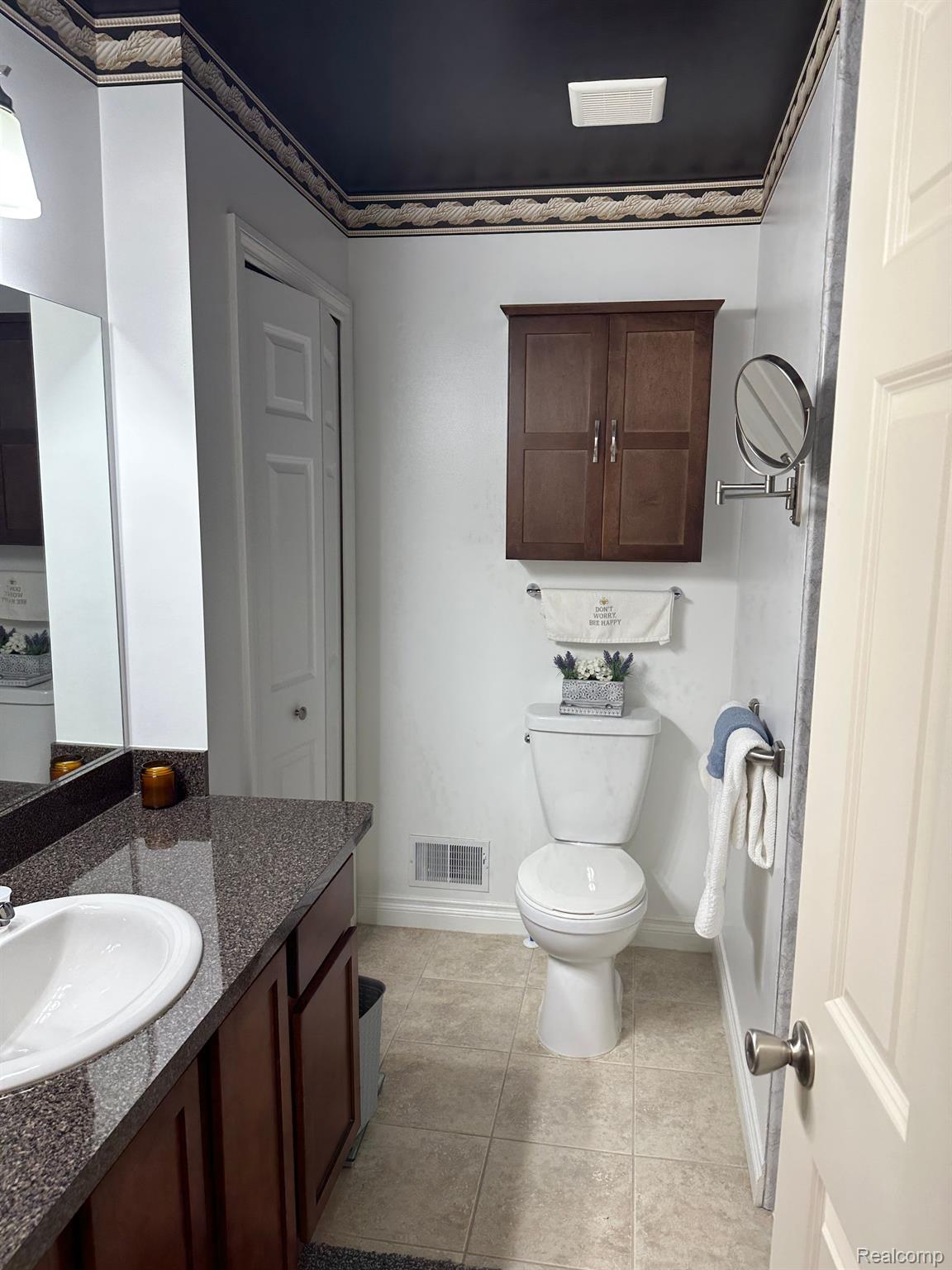 36001 MITCHELL Street 211
