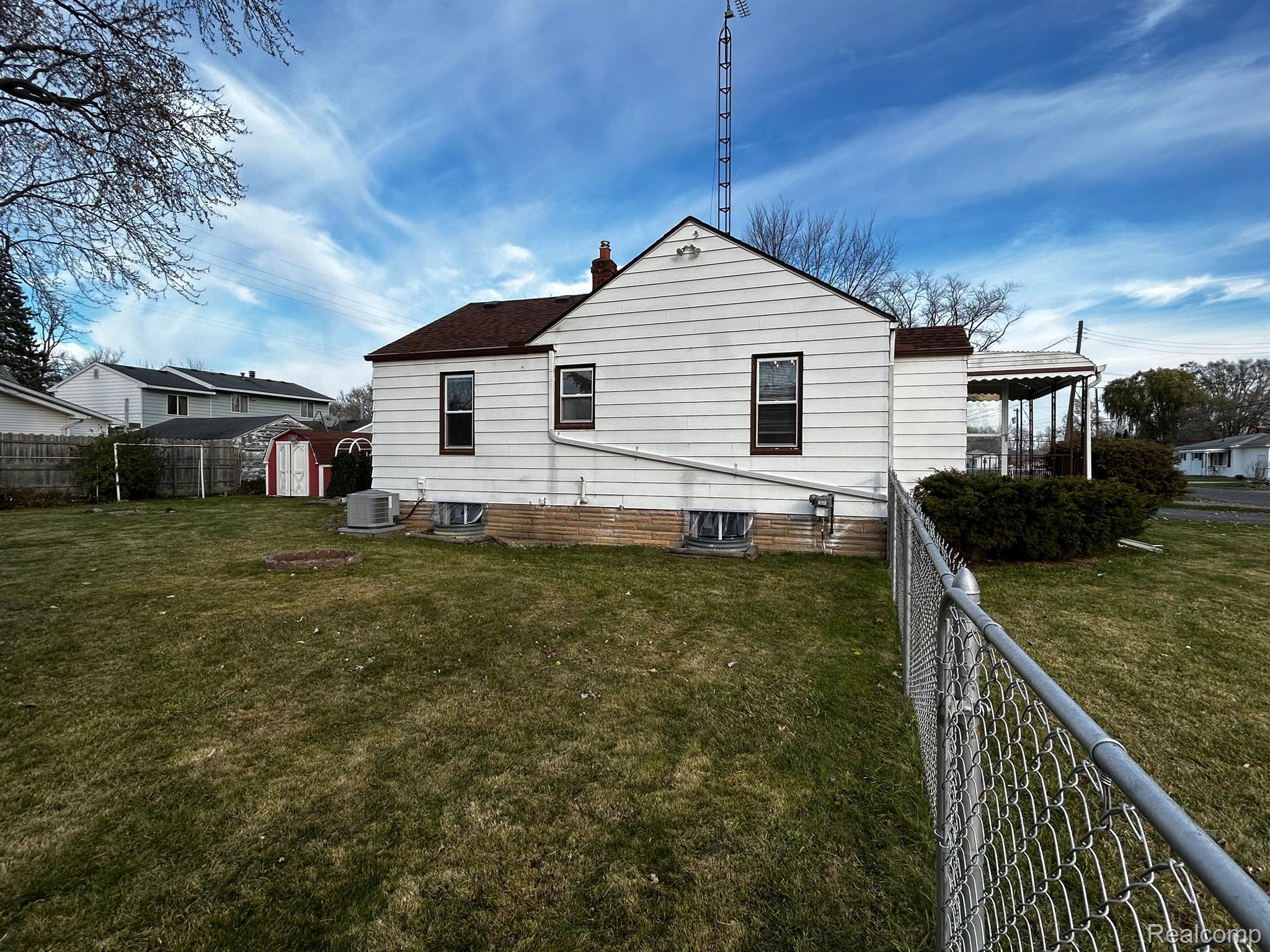 2151 WEBBER Avenue