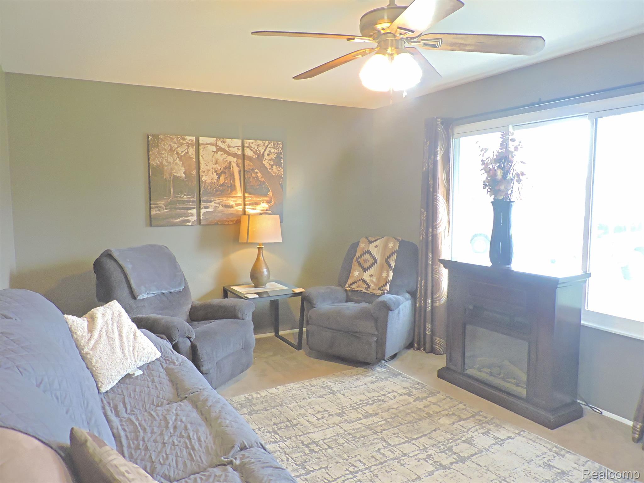 1224 W GRAND BLANC Road