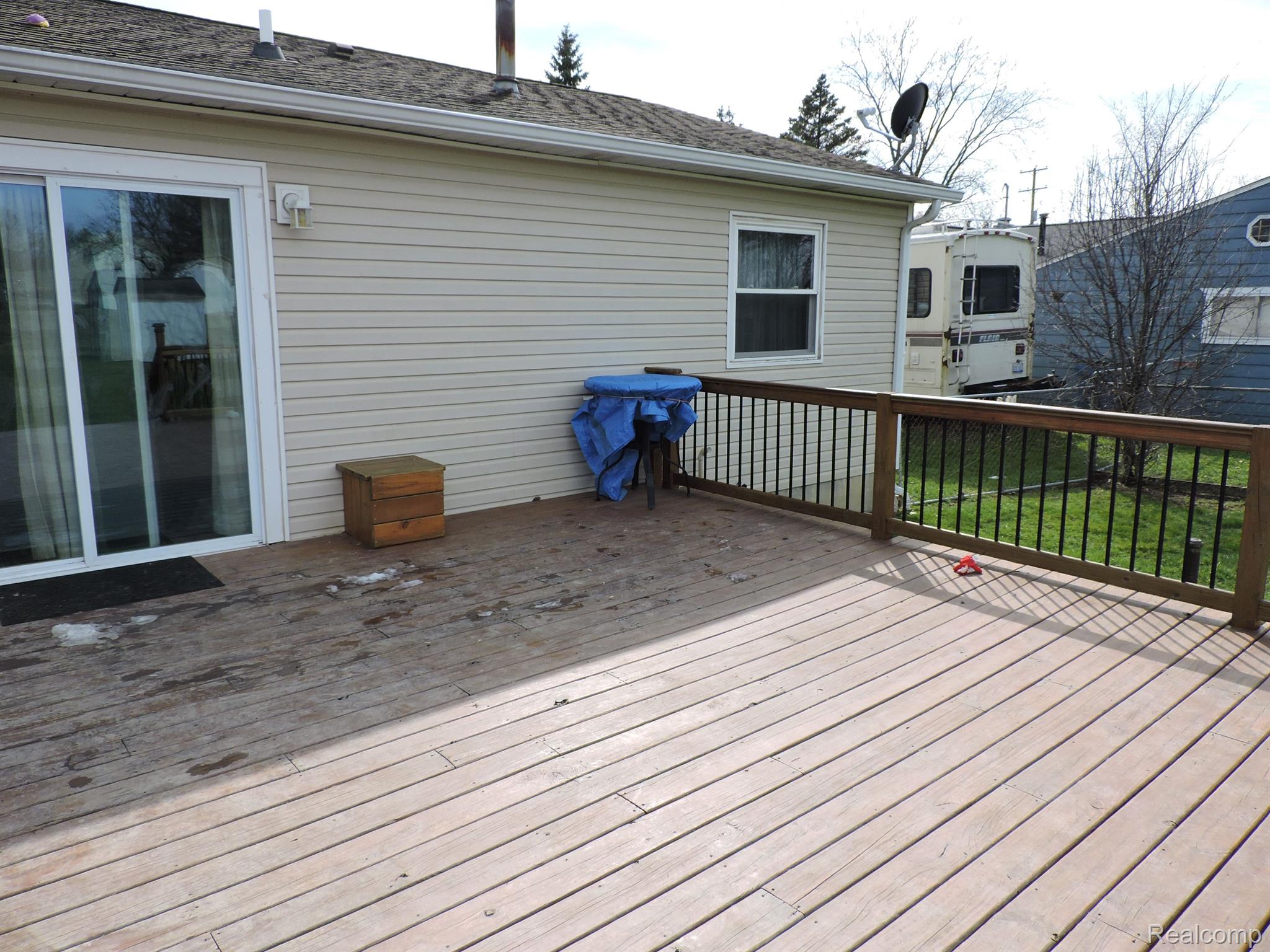 1224 W GRAND BLANC Road