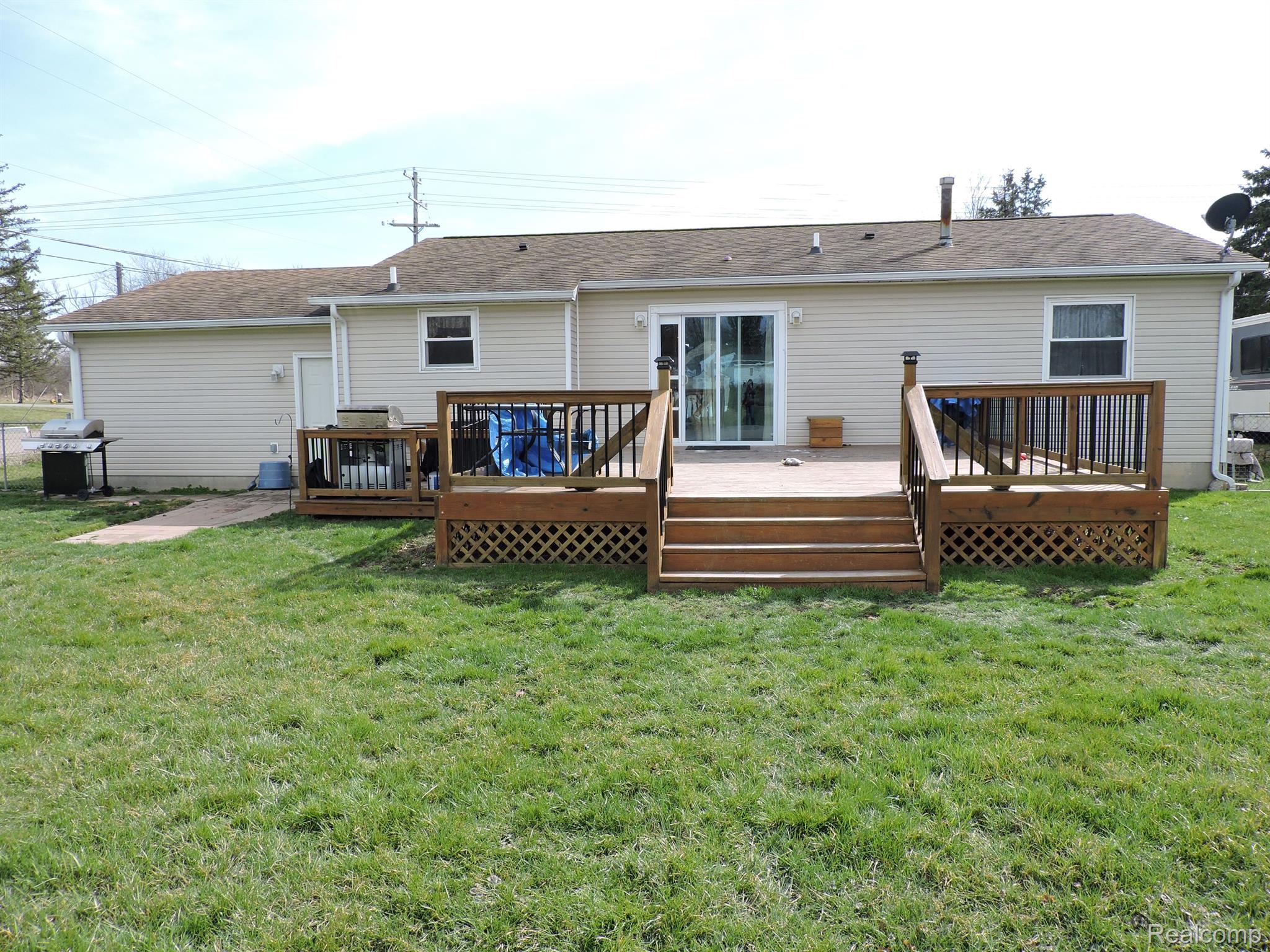 1224 W GRAND BLANC Road