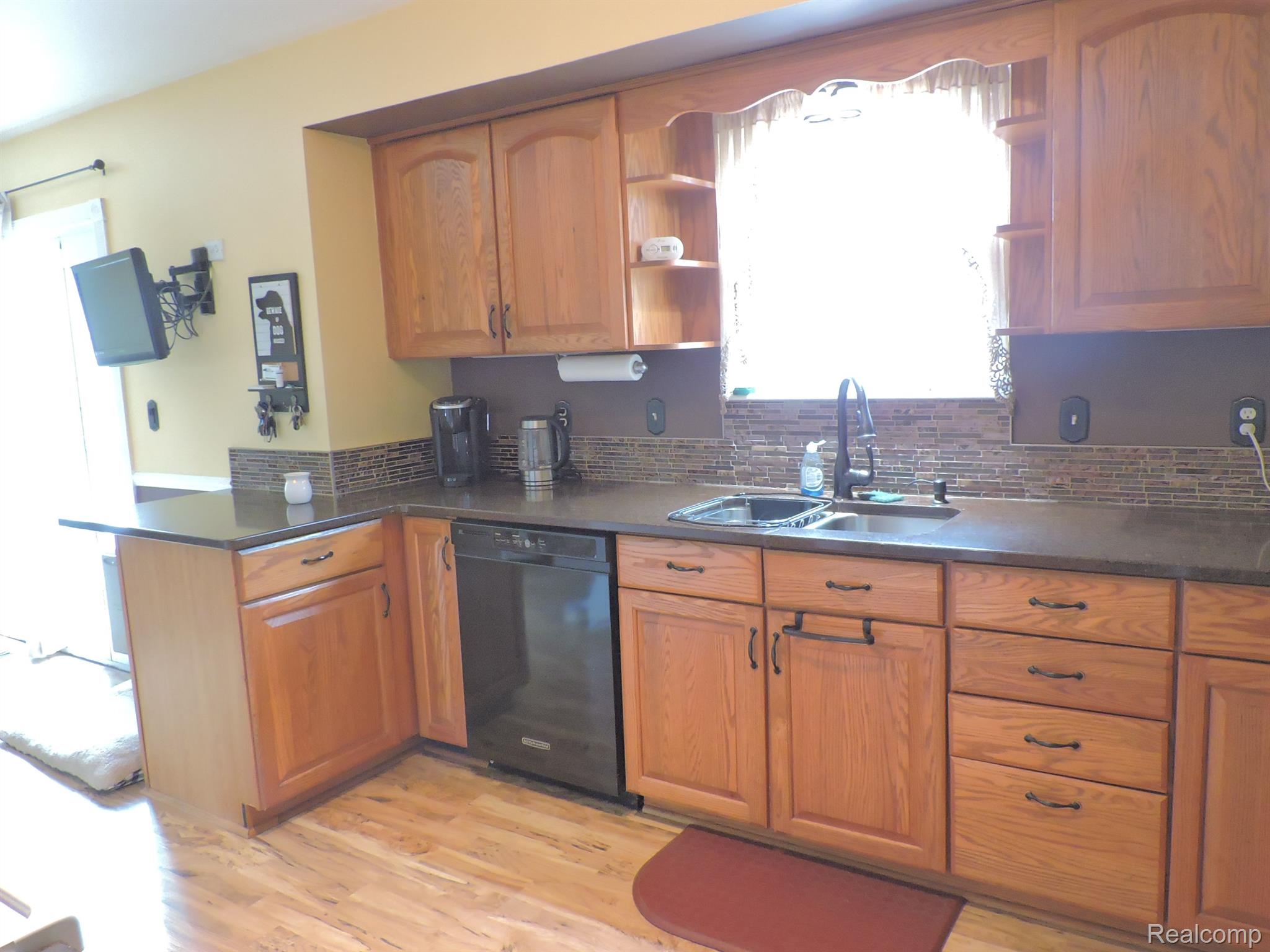 1224 W GRAND BLANC Road