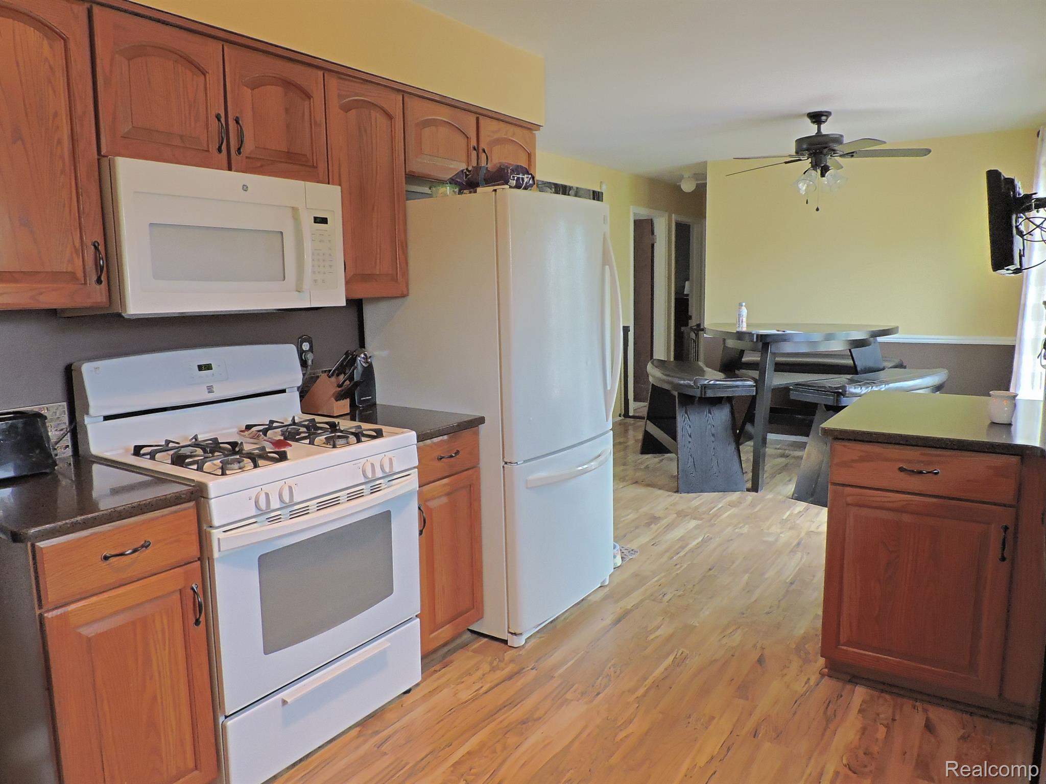 1224 W GRAND BLANC Road